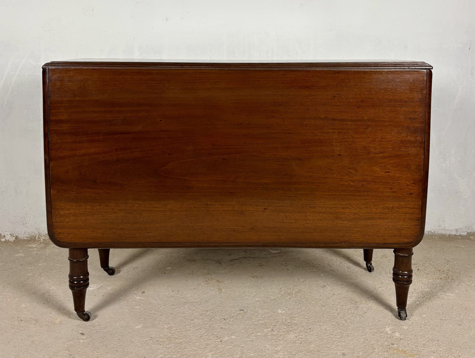 Spaanse klaptafel eettafel, ca. jaren 1930 photo furniture