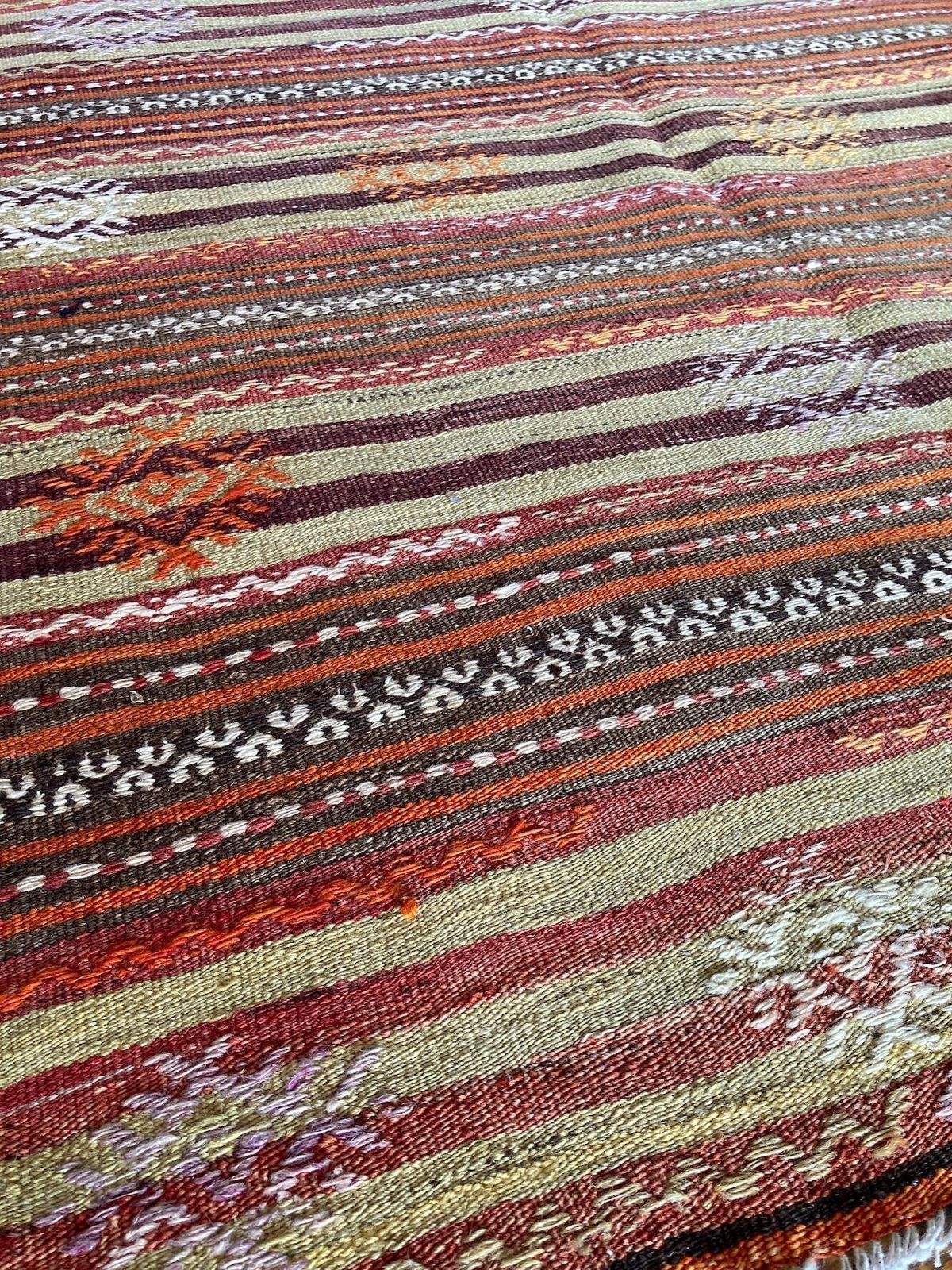 photo furniture Vintage Anatolisch kilim 1,50 m x 0,87 m