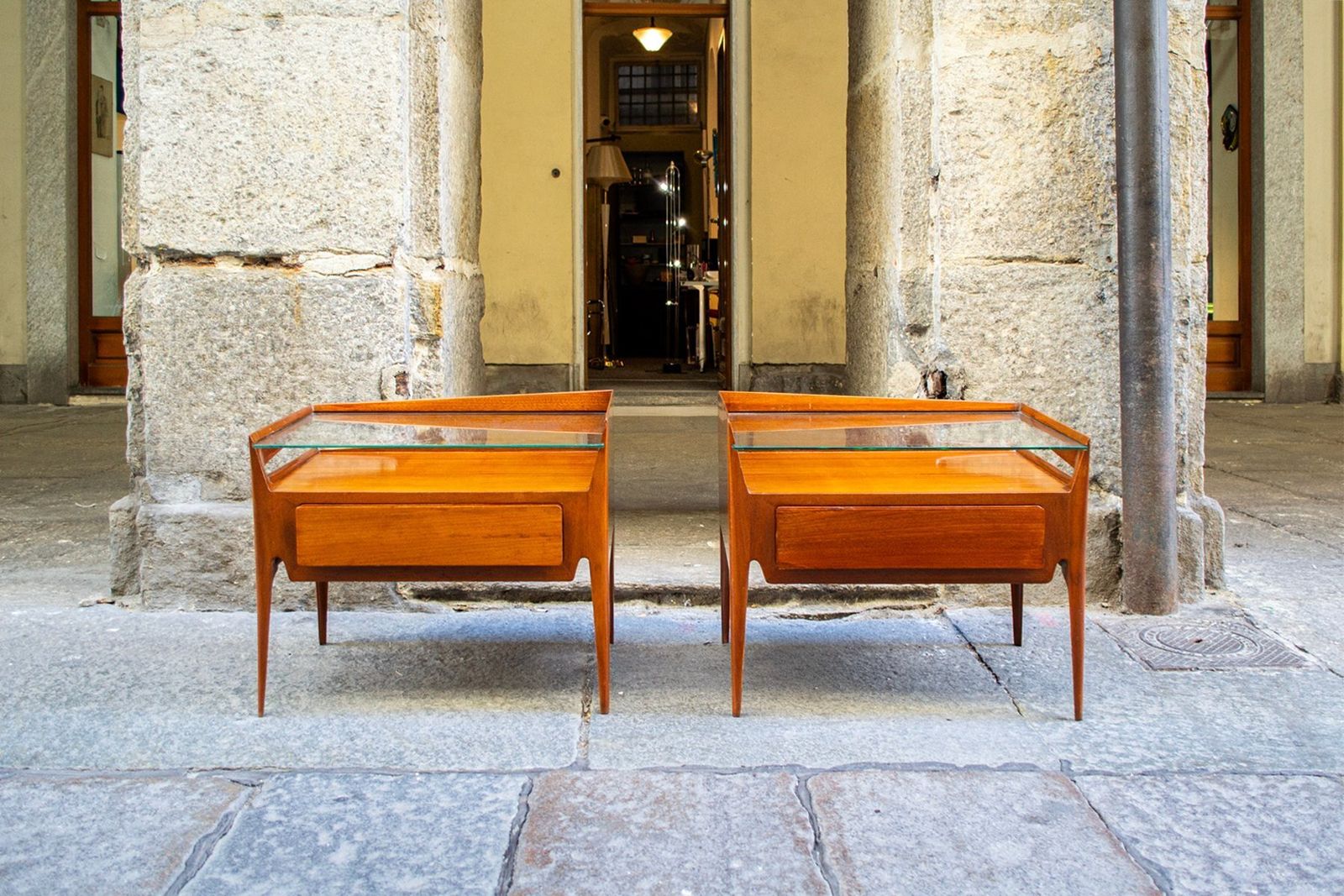 Tables de chevet La Permanente Mobili Cantù, en teck, Italie, années 1960, lot de 2