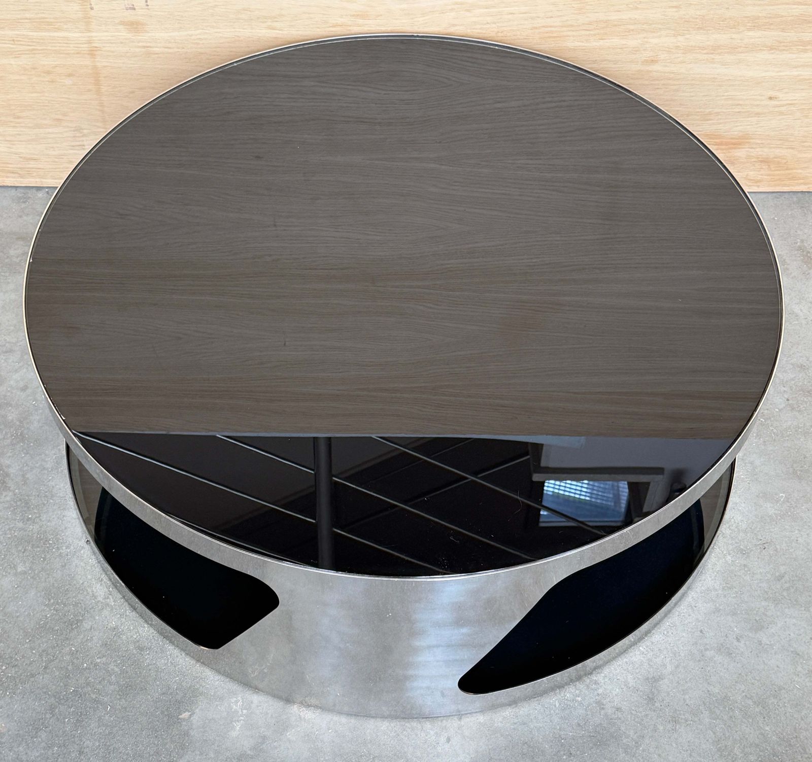 Table basse italienne moderne Space Age en acier inoxydable brossé et verre photo vinterior