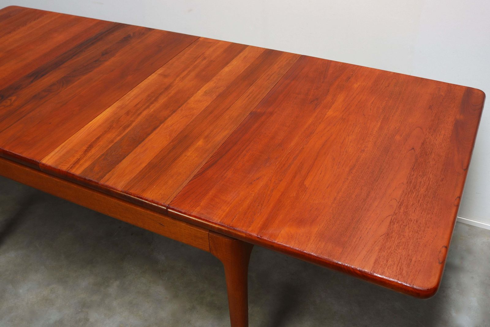 Uitschuifbare Deense Eettafel van Glostrup Møbelfabrik 1965 Massief Teak photo buy
