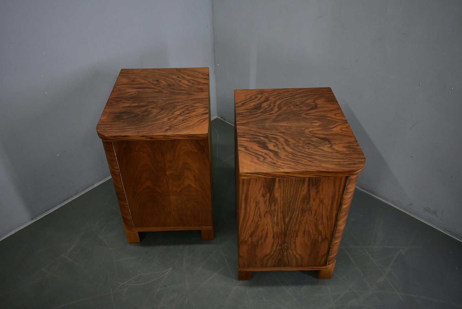 photo vinterior Paire de tables de chevet Art déco, Tchécoslovaquie, 1932