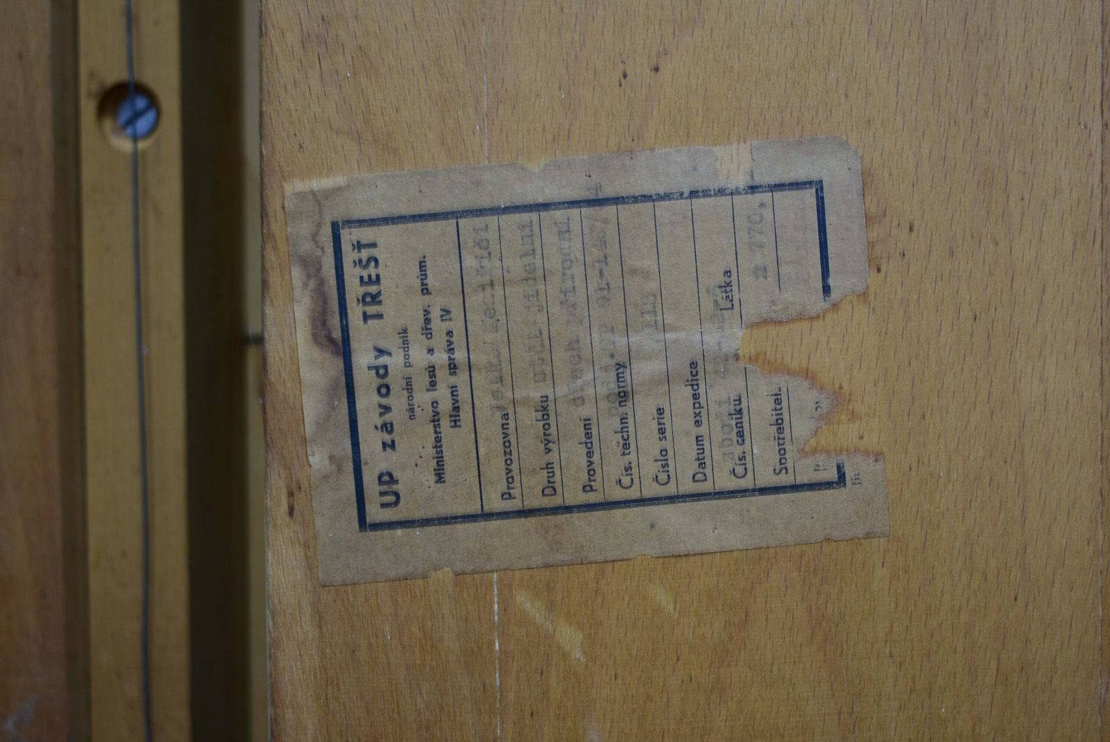 Jindrich Halabala uitschuifbare eettafel in walnoot, Tsjecho-Slowakije, ca. jaren 1940 photo 1399.0