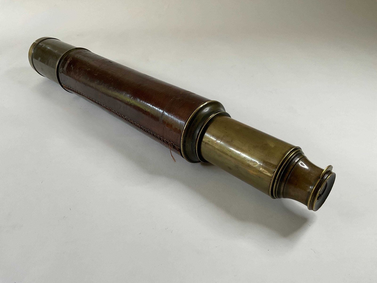 Antique 19th Century Maritime Leather Covered Brass Officer Telescope With Sunshade & Field Stop photo Home Decor