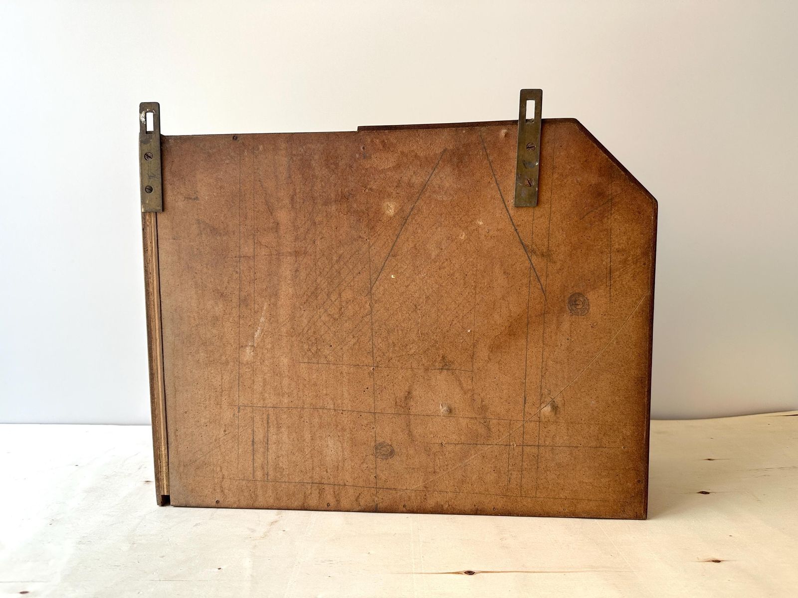Antiek Frans art deco medicijnkastje met spiegel, jaren 1930, wandkastje met zijdeur en lade photo vintage