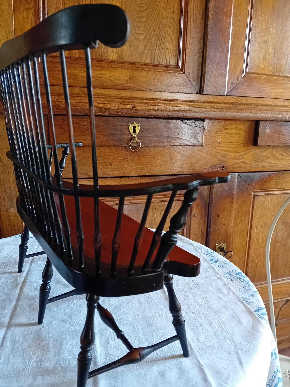 Chaise Pennsylvania Fan Back miniature, pour poupées et autres photo Mobilier