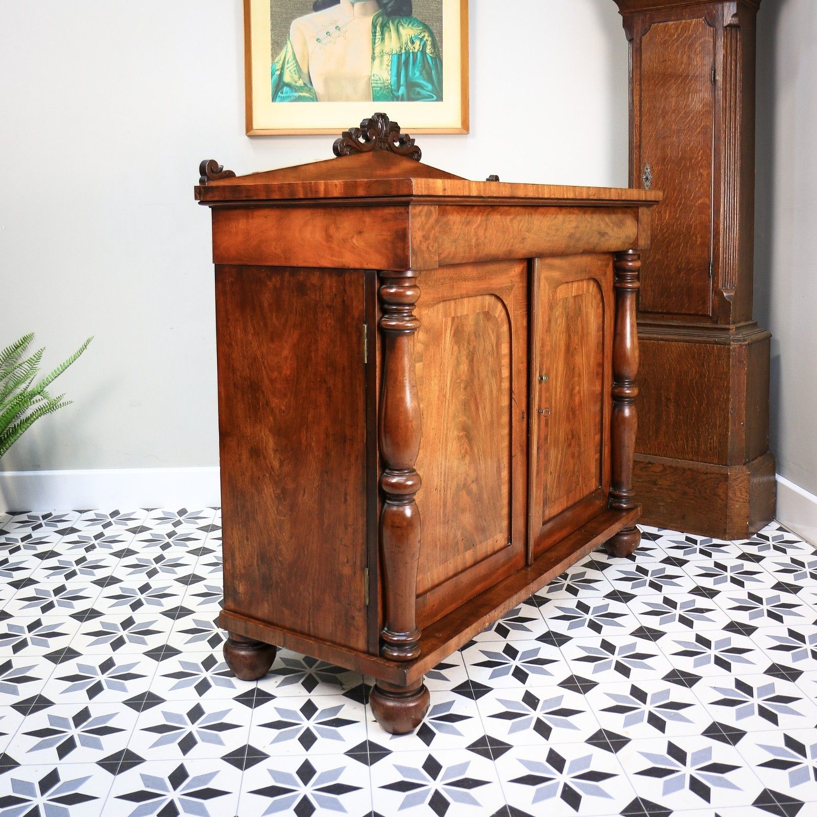 photo vinterior Antique Mahogany Chiffonier Sideboard Victorian With Fitted Interior.