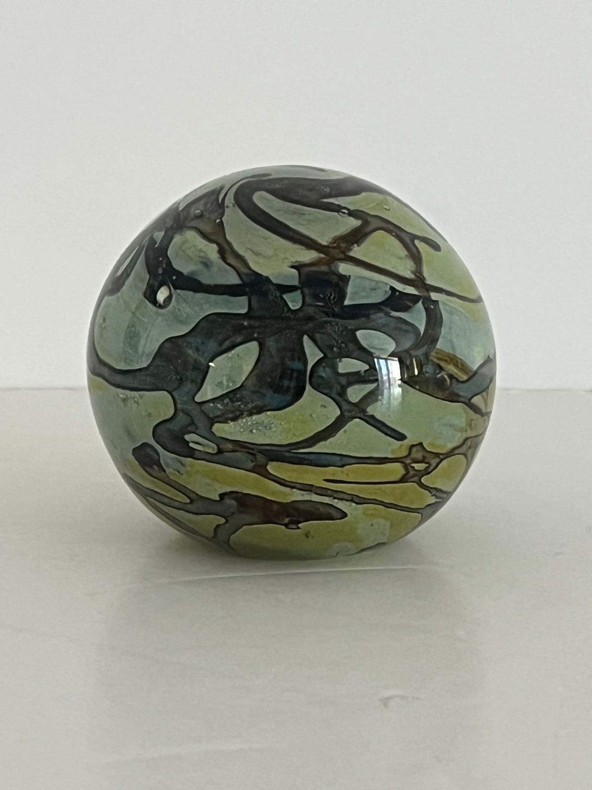 Mdina Glass briefbeschwerer, abstract design, handgemaakt, Malta, jaren 1970 photo furniture