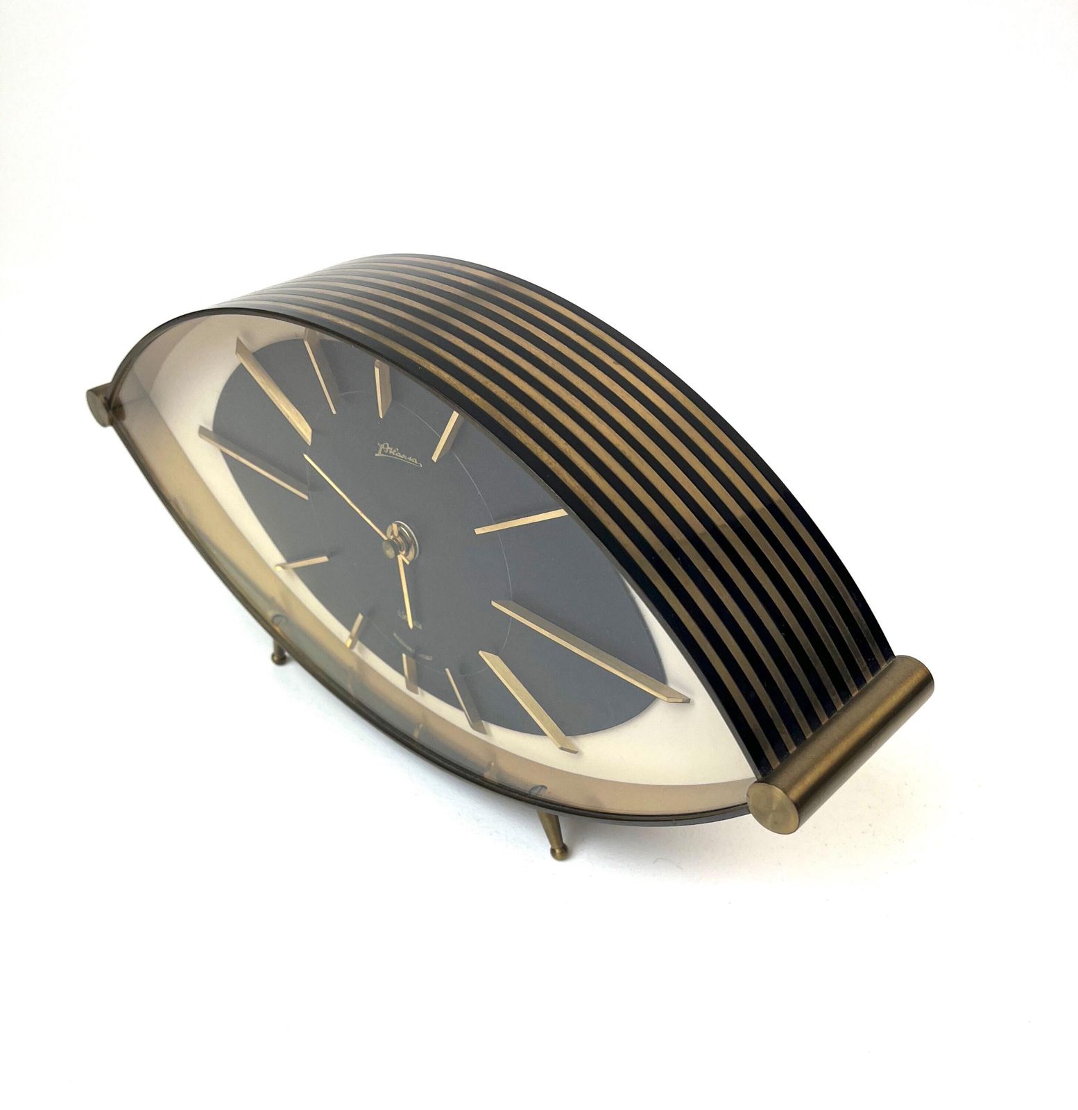 Horloge de bureau mid-century en laiton massif, forme globe, par Richard Rau Atlanta Germany, 1960 photo vintage