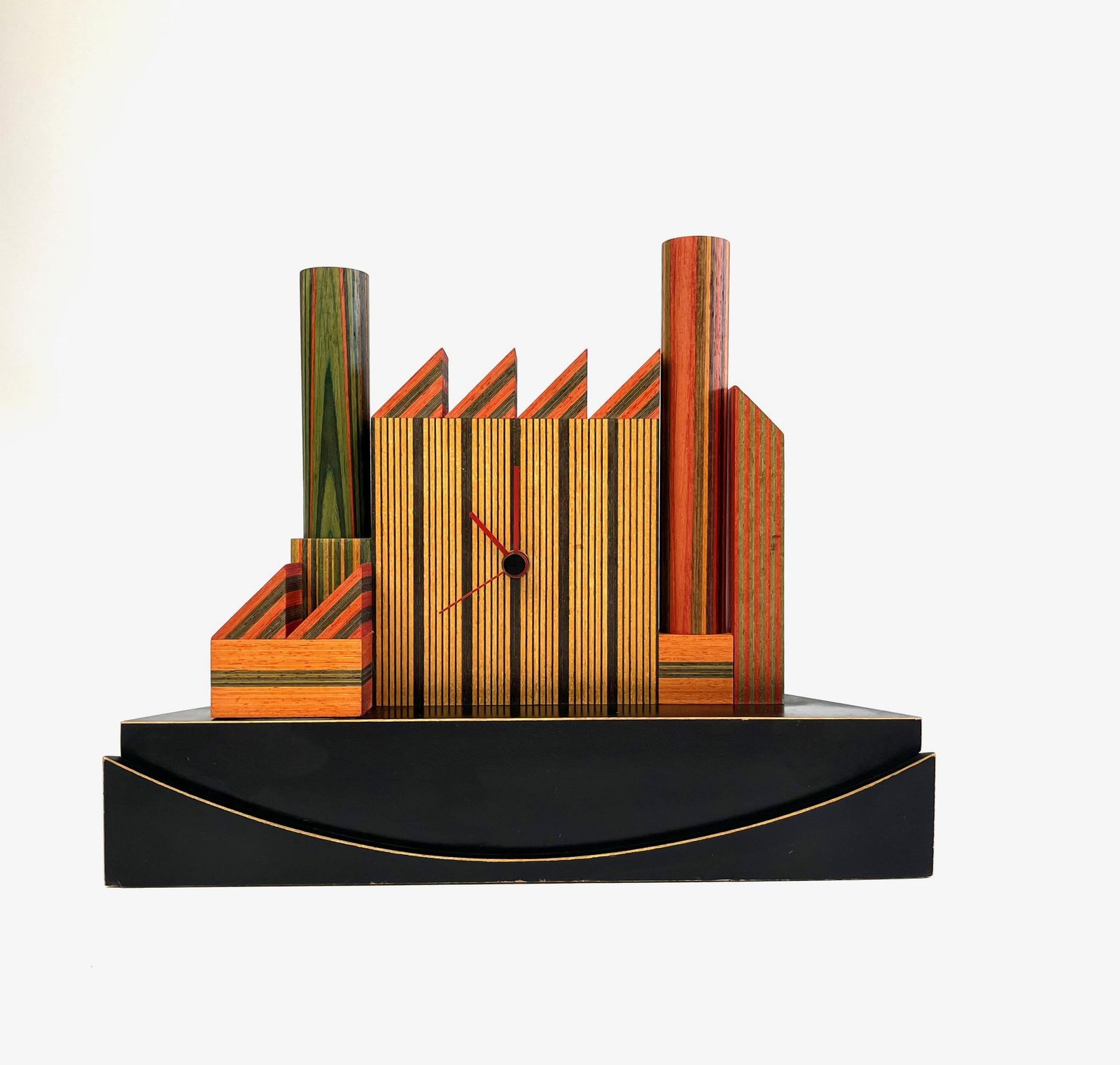 Zeldzame bureauklok uit de jaren 80, postmodern Memphis-design, van Pirondini photo furniture