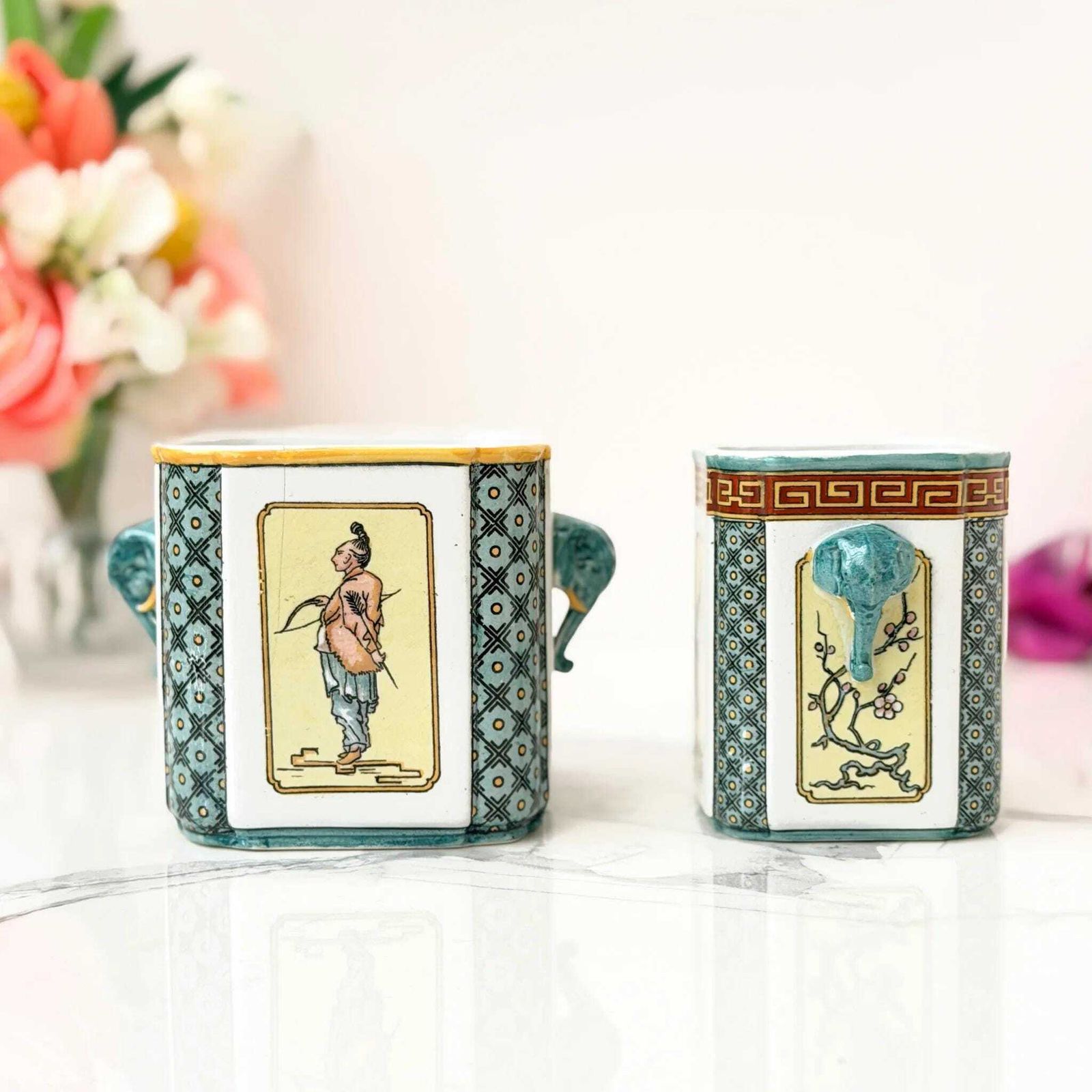 Antieke Sarreguemines Majolica Cachepots 3d Olifant Japonisme 1880s photo furniture