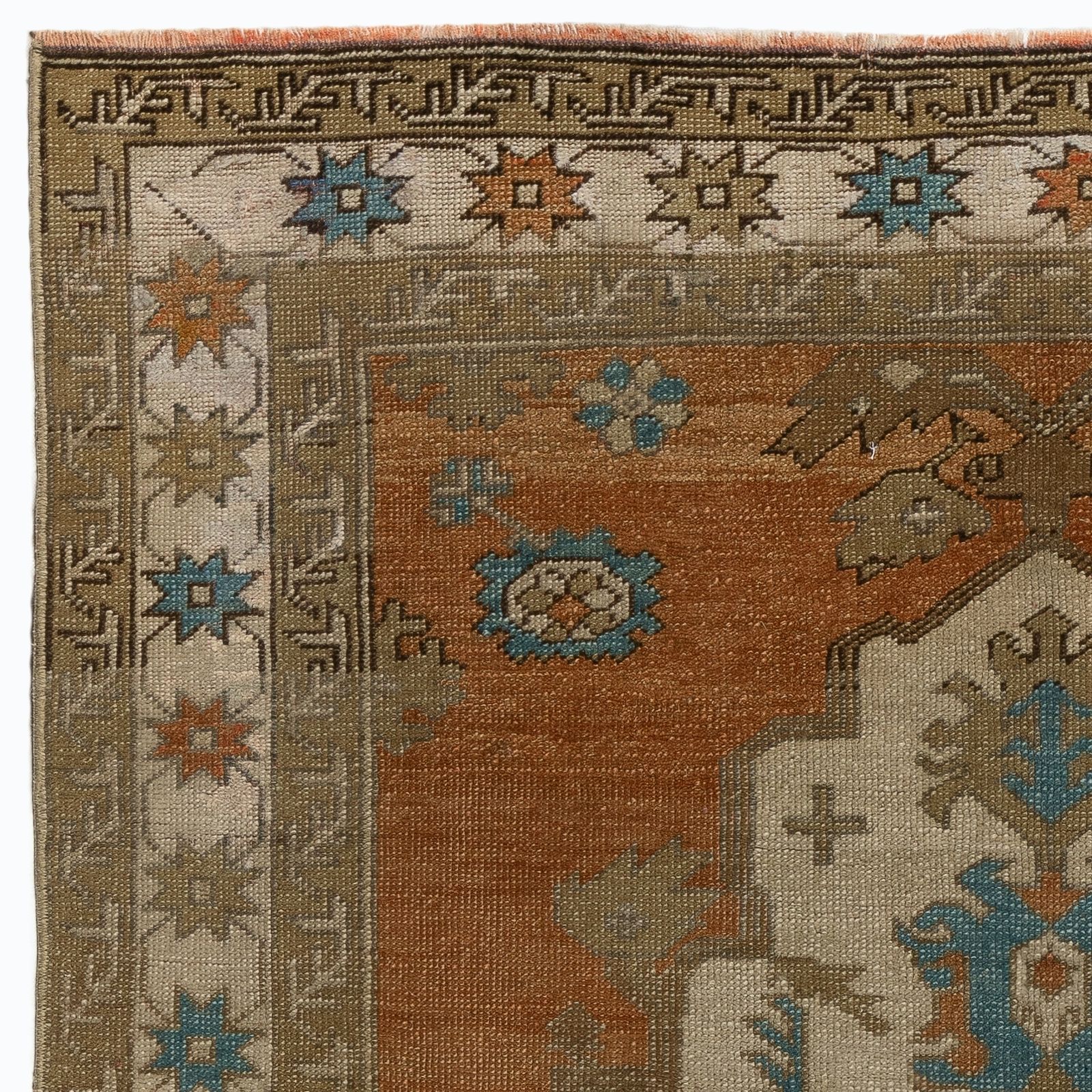 Tapis vintage en laine noué main, Anatolie centrale, 136 x 195 cm C1365, pièce unique photo furniture