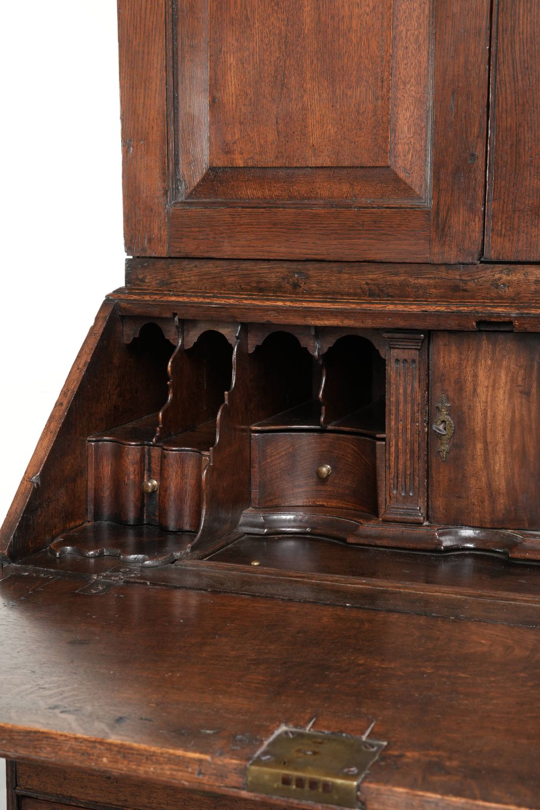 Zeer Fraai en Praktisch Antiek Engels Eikenhouten Secretaire uit de 18e Eeuw met Opzetkast/Boekenkast photo vintage