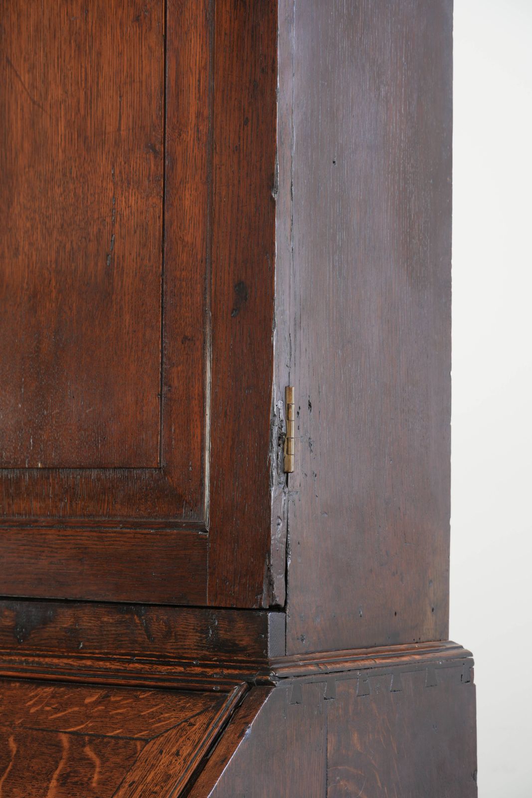 3100.0 Zeer Fraai en Praktisch Antiek Engels Eikenhouten Secretaire uit de 18e Eeuw met Opzetkast/Boekenkast photo