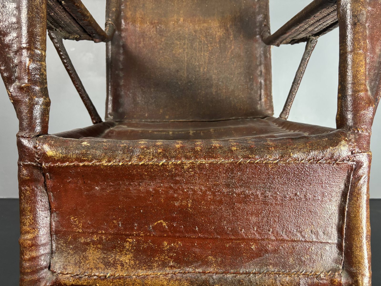 photo vinterior Fauteuil colonial Art Déco en rotin, revêtement en toile cirée, années 1920