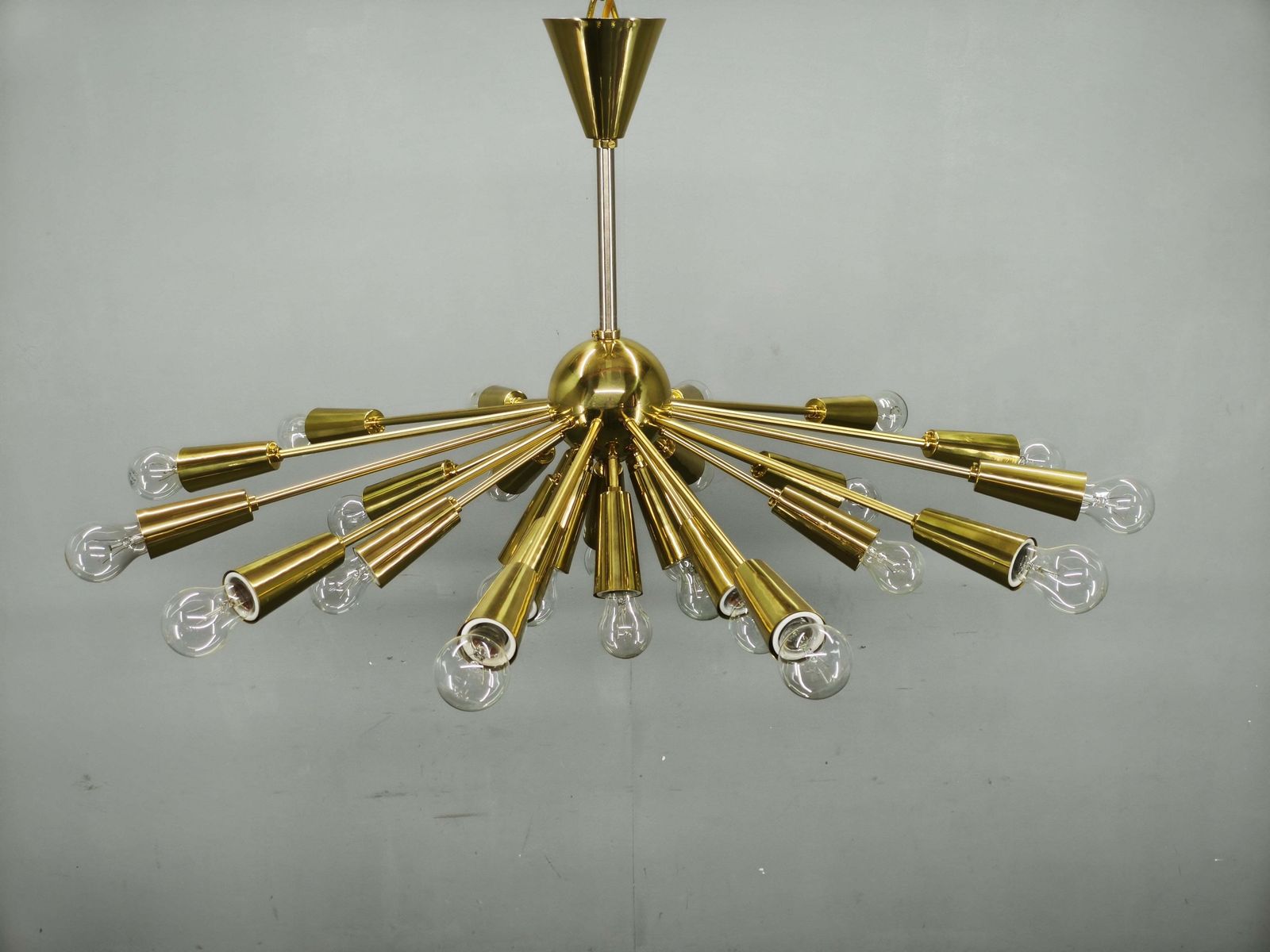 photo buy Lustre Sputnik 28 lumières en laiton Kamenický Šenov, Tchécoslovaquie, années 1970