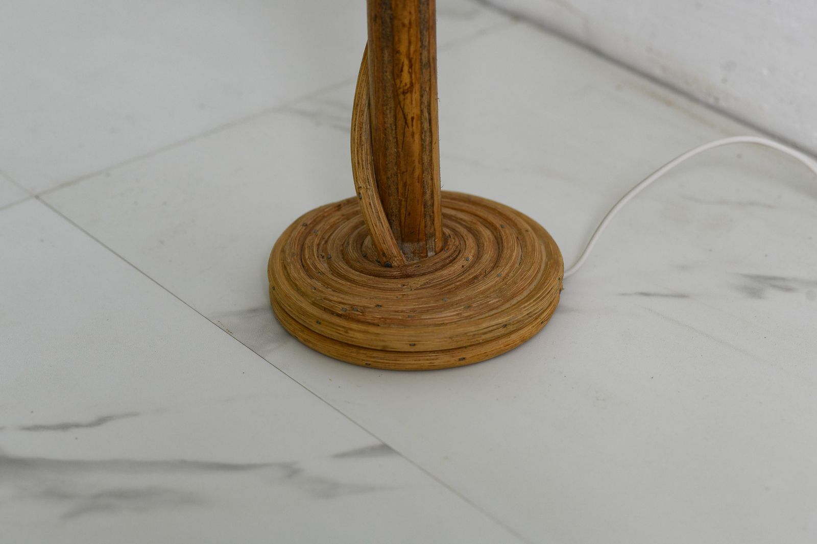 Mid-Century Pencil Reed Rattan Tafellamp photo for sale