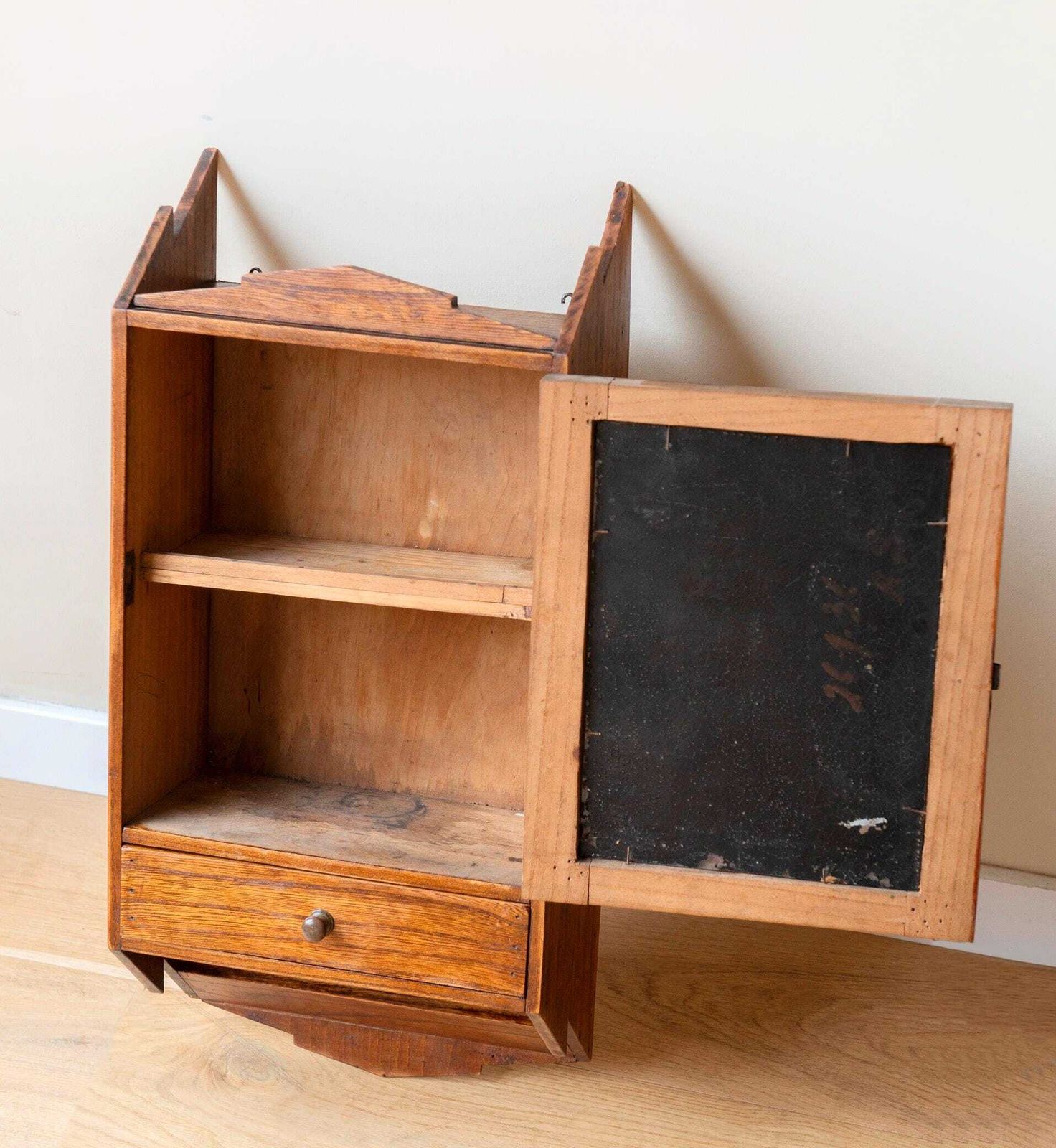 photo for sale Armoire murale d'époque, miroir tacheté - chêne rustique, cabinet de toilette et de salle de bains