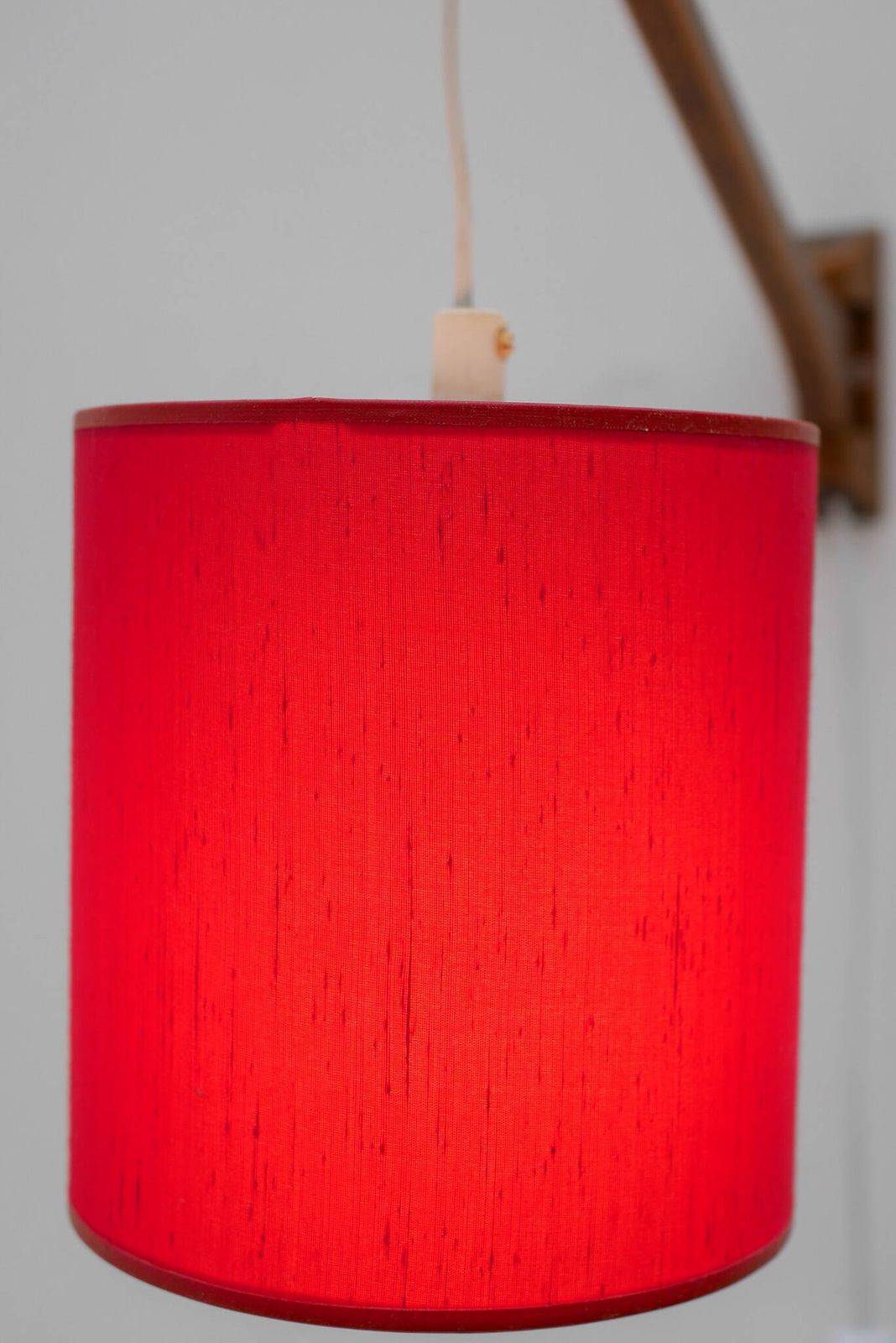 Applique murale scandinave mid-century modern, lampe à bras articulé en teck photo furniture