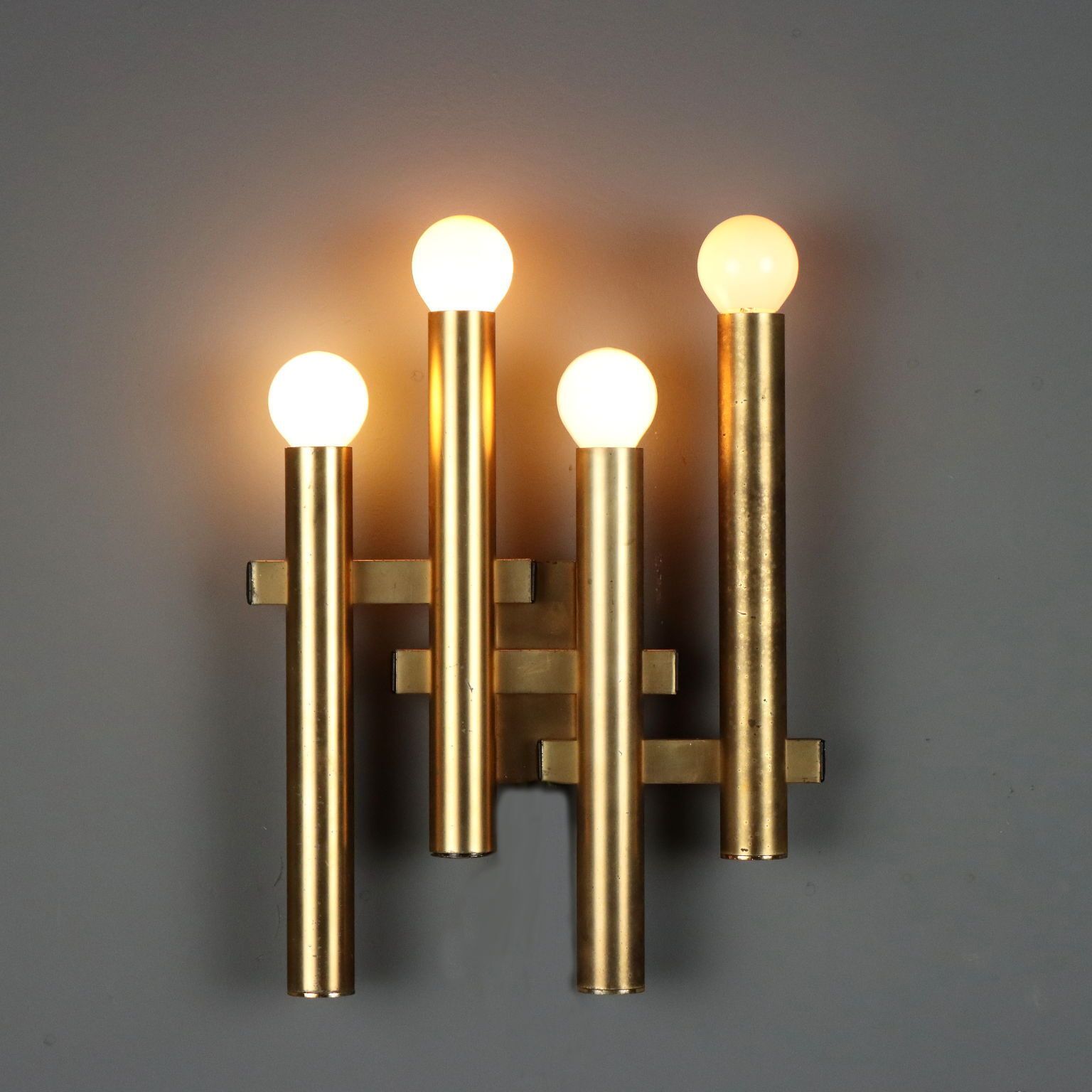 Wandlamp van vermessingd metaal, jaren 1970