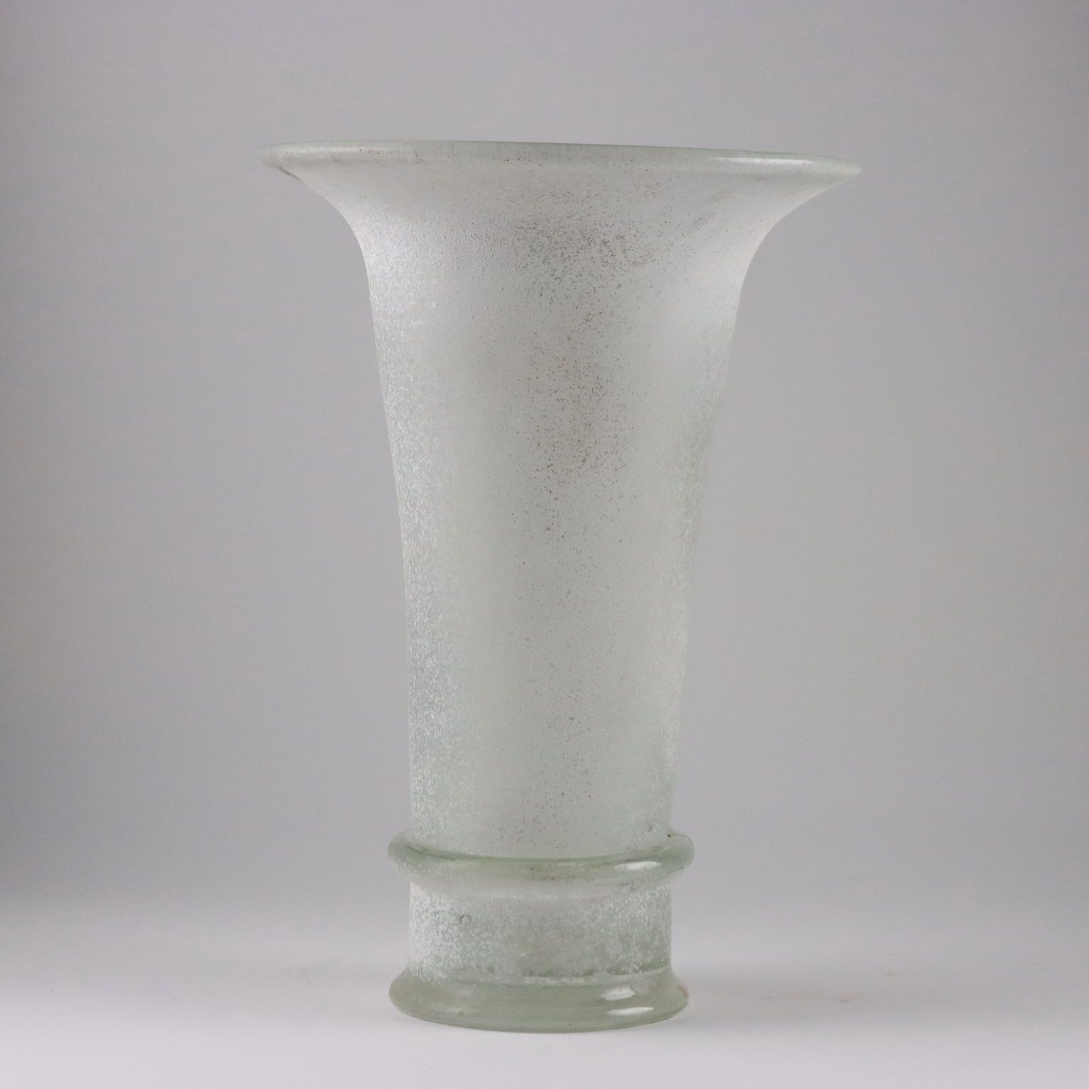 Vintage vaas trompetmodel Murano glas Italië jaren 1980 photo for sale