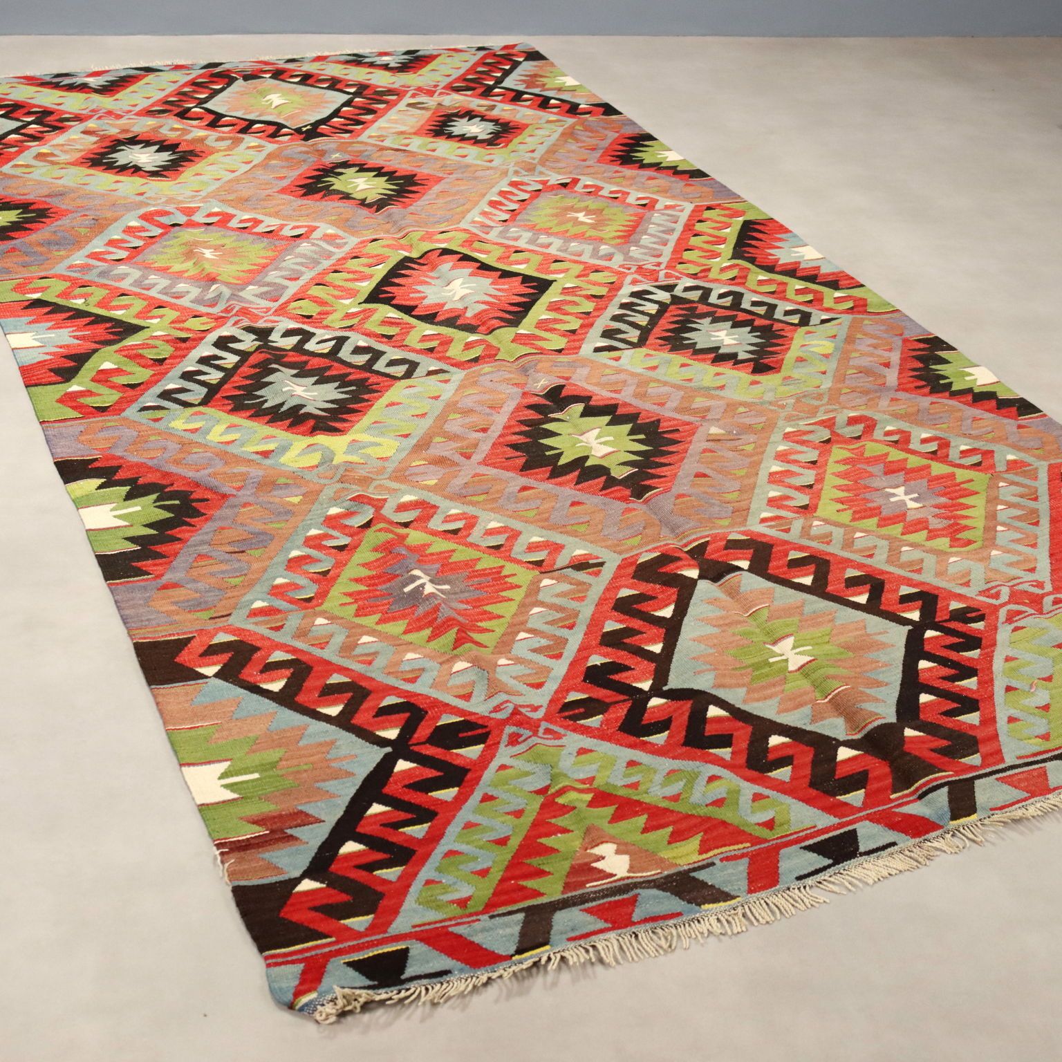Tapis kilim d'époque en coton et laine, nœud fin, 126 x 63 in