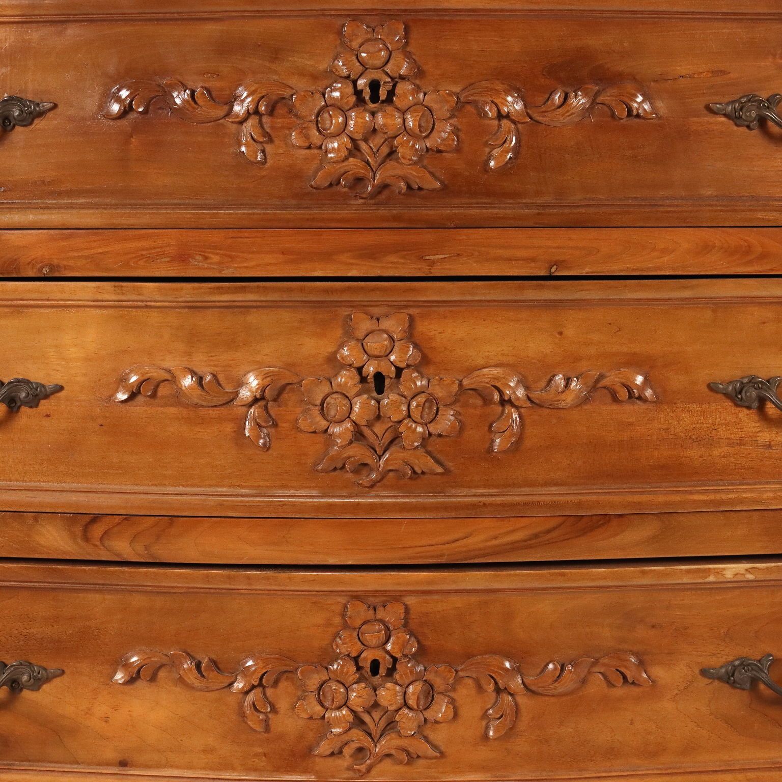 Commode de style baroque en noyer, 3 tiroirs, XXe siècle photo vinterior