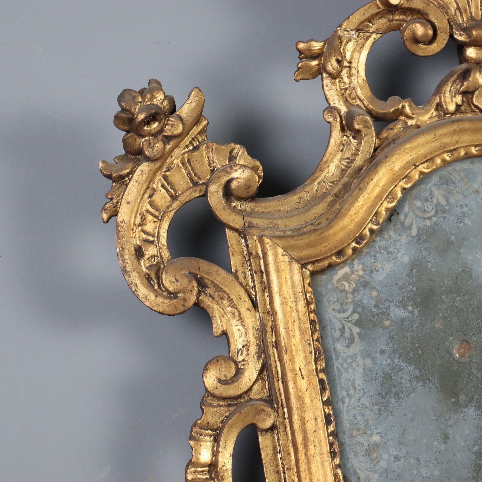 Carved And Gilded Wood Mirror   Italy 18th Century photo vinterior