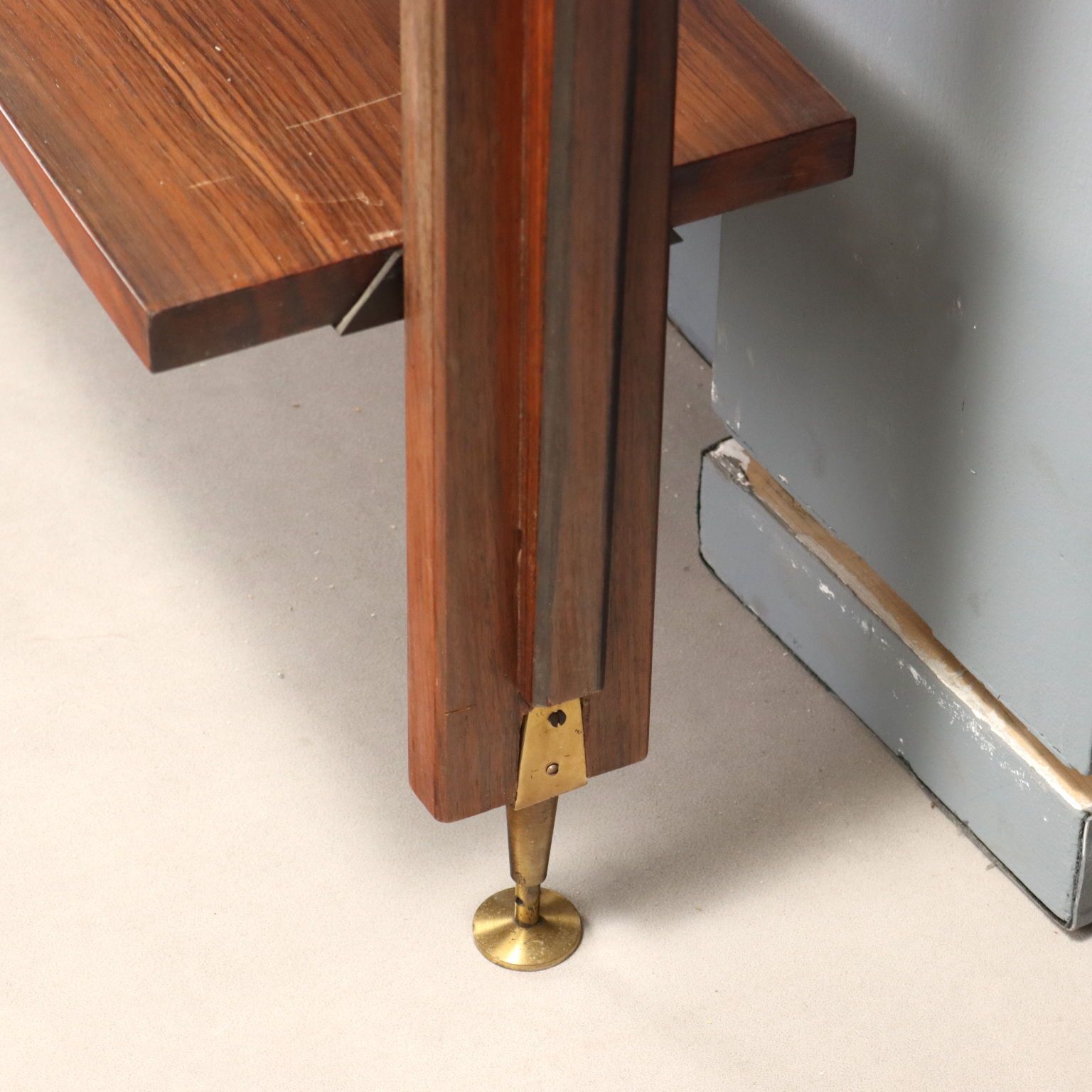 1610.0 Vintage Bookcase Veneered Wood Brass Design Italy 1950s 1960s photo