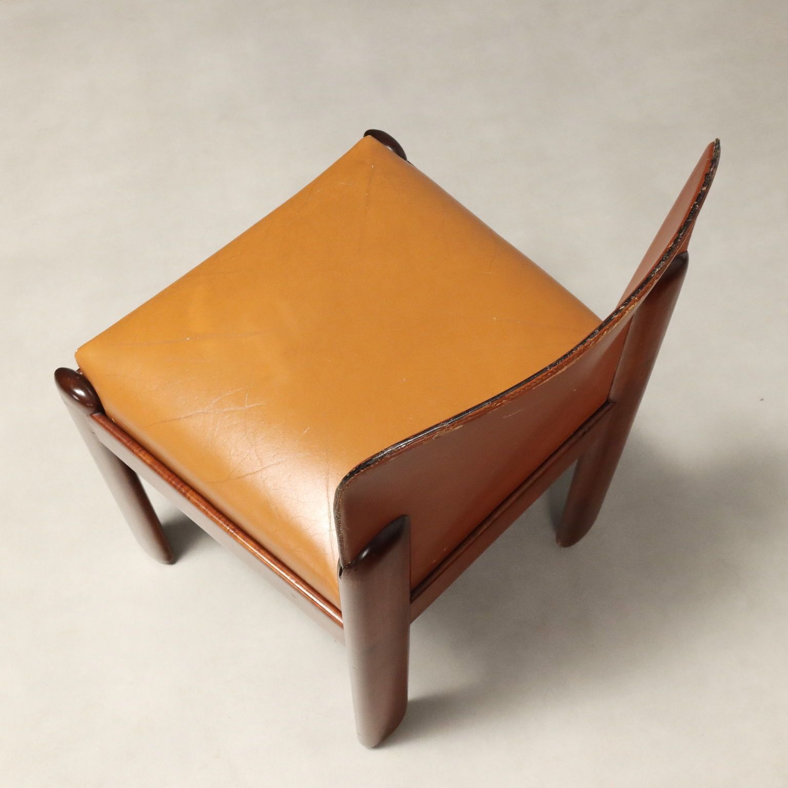 Ensemble de huit chaises par Silvio Coppola pour Bernini photo vintage