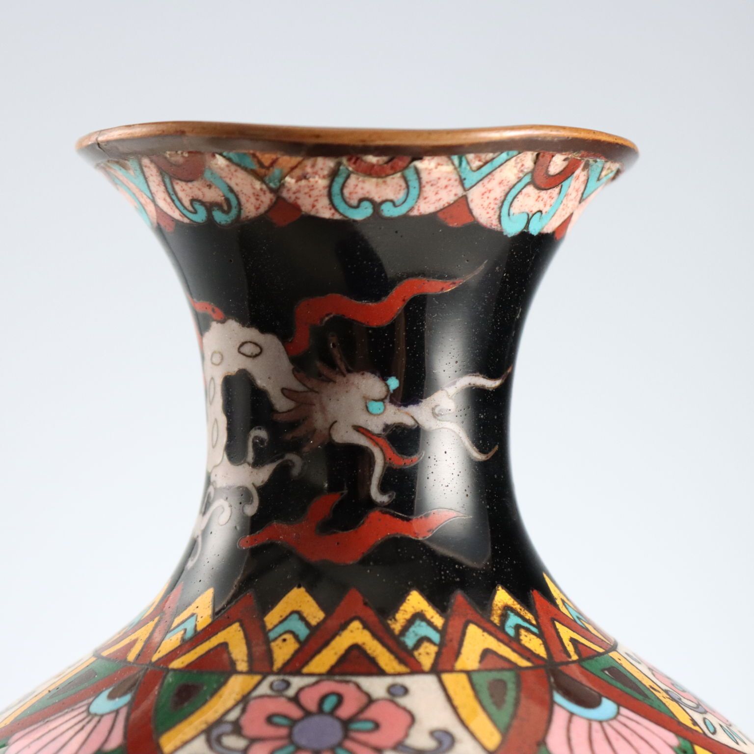 Vase d'époque en métal cloisonné, Japon, ère Meiji 1868-1912 photo for sale