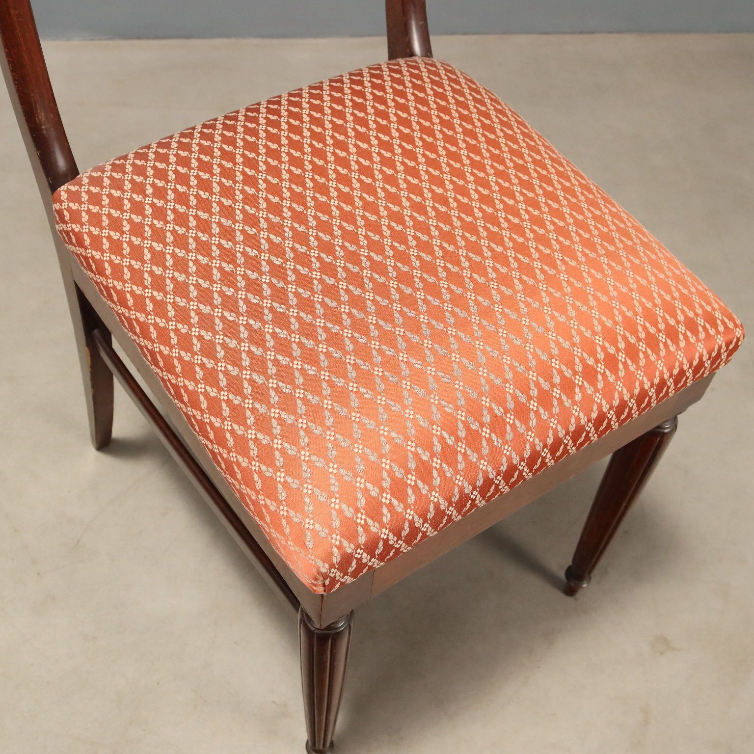 Klassieke stoelen uit de jaren '50-'60 photo vintage