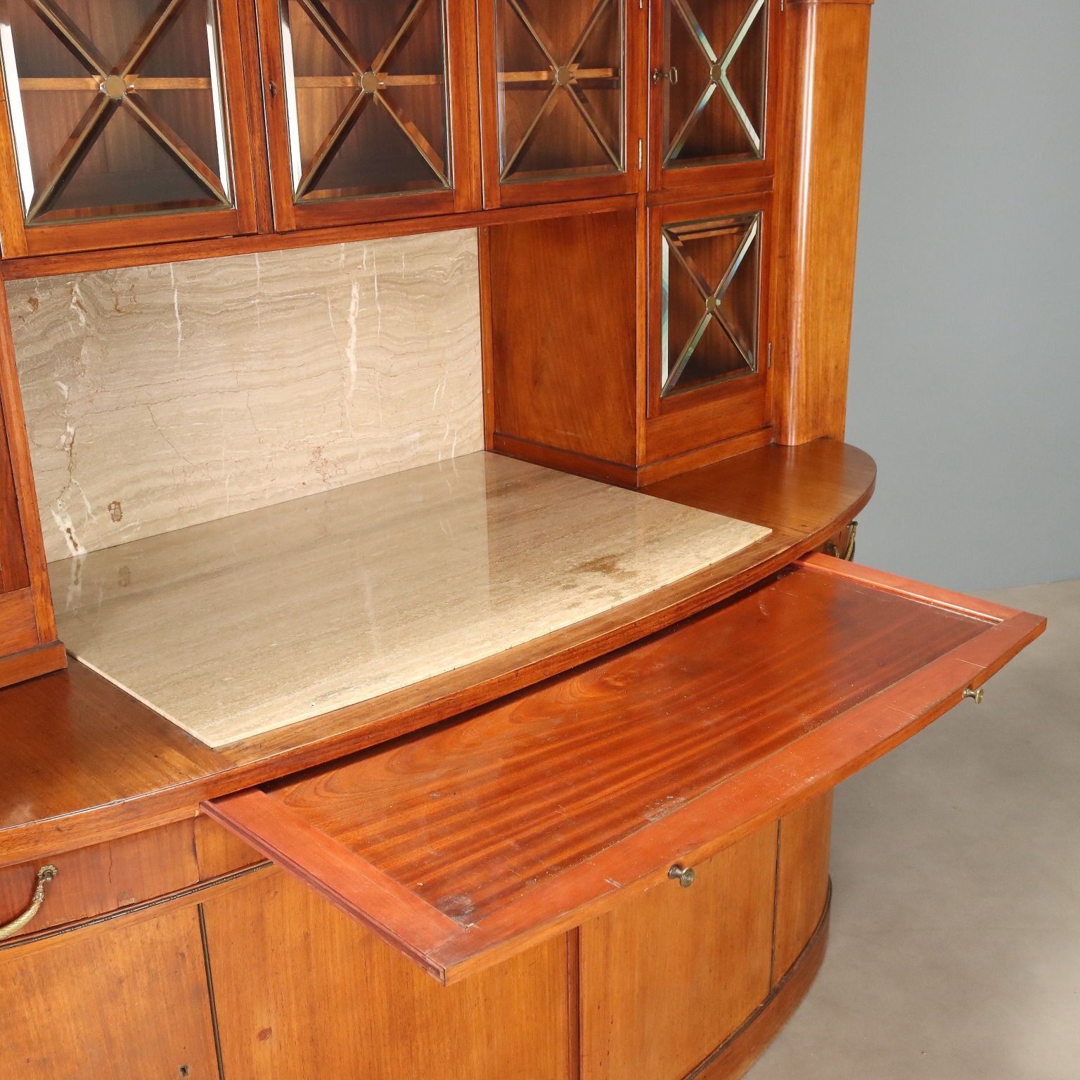photo furniture Antiek Mahonie Marmeren Esdoorn Kast Italië XX Eeuw