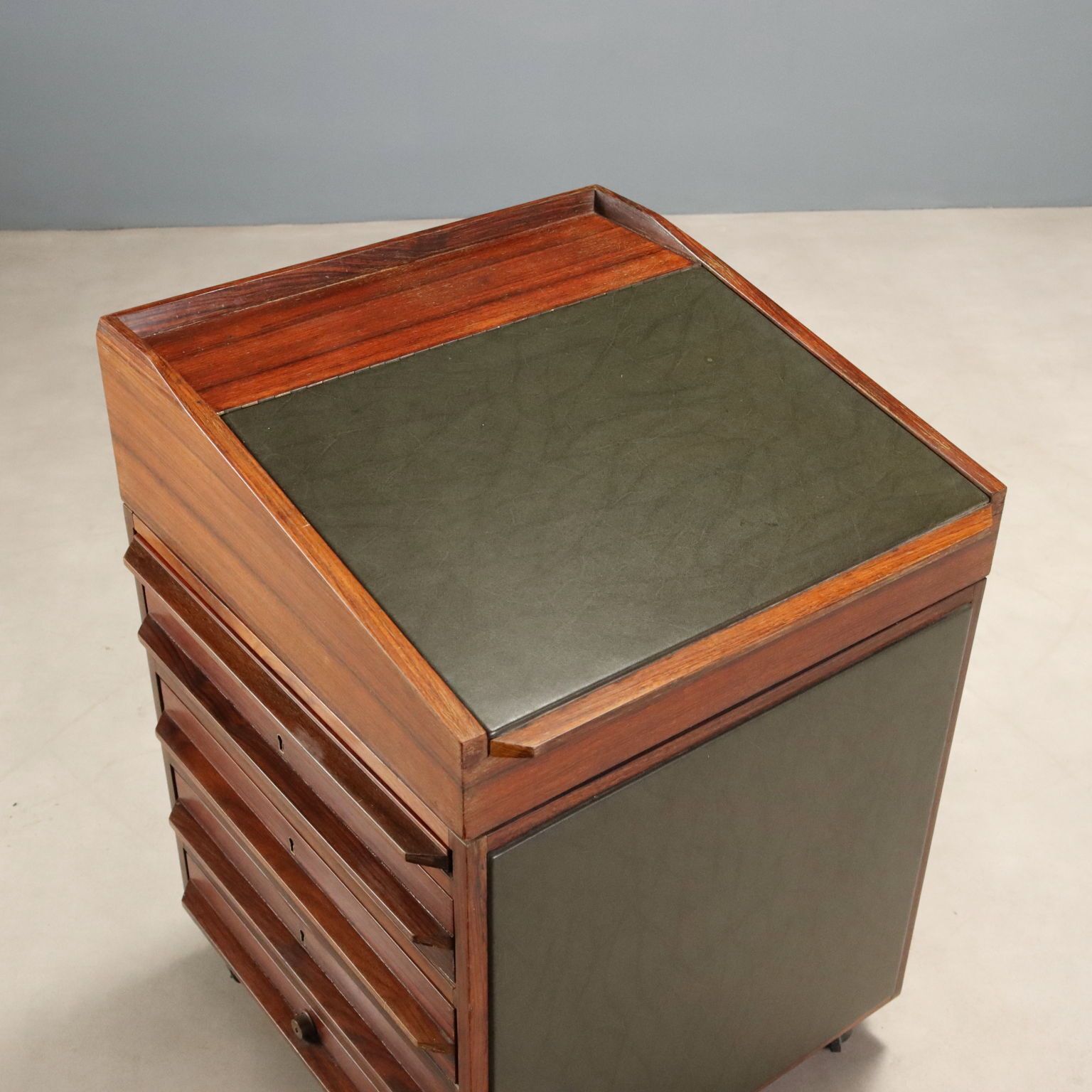 Commode avec bureau, années 1960 photo 940.0