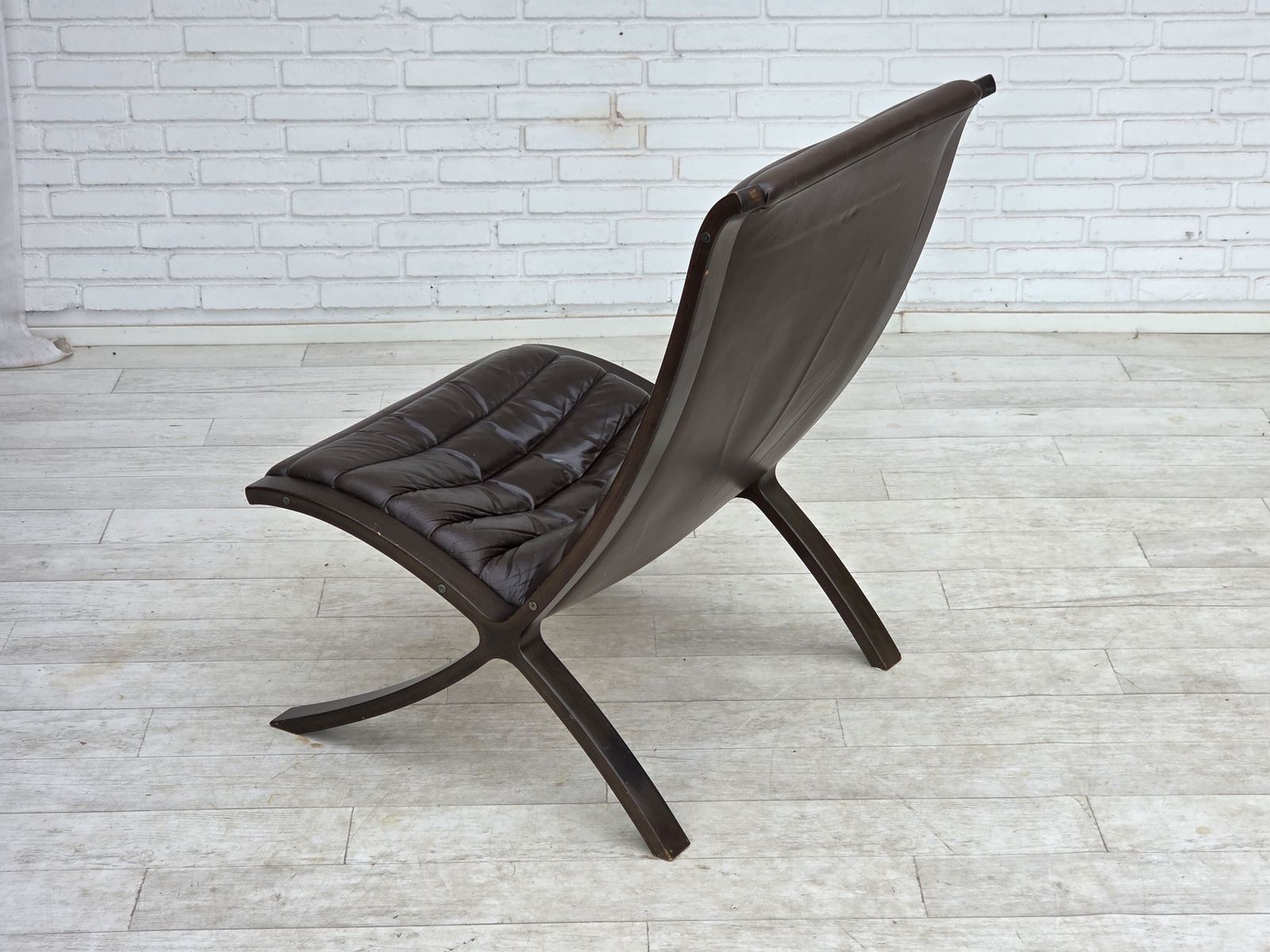 photo vinterior Jaren 1970, Deense fauteuil van Peter Hvidt & Orla Mølgaard voor Fritz Hansen.