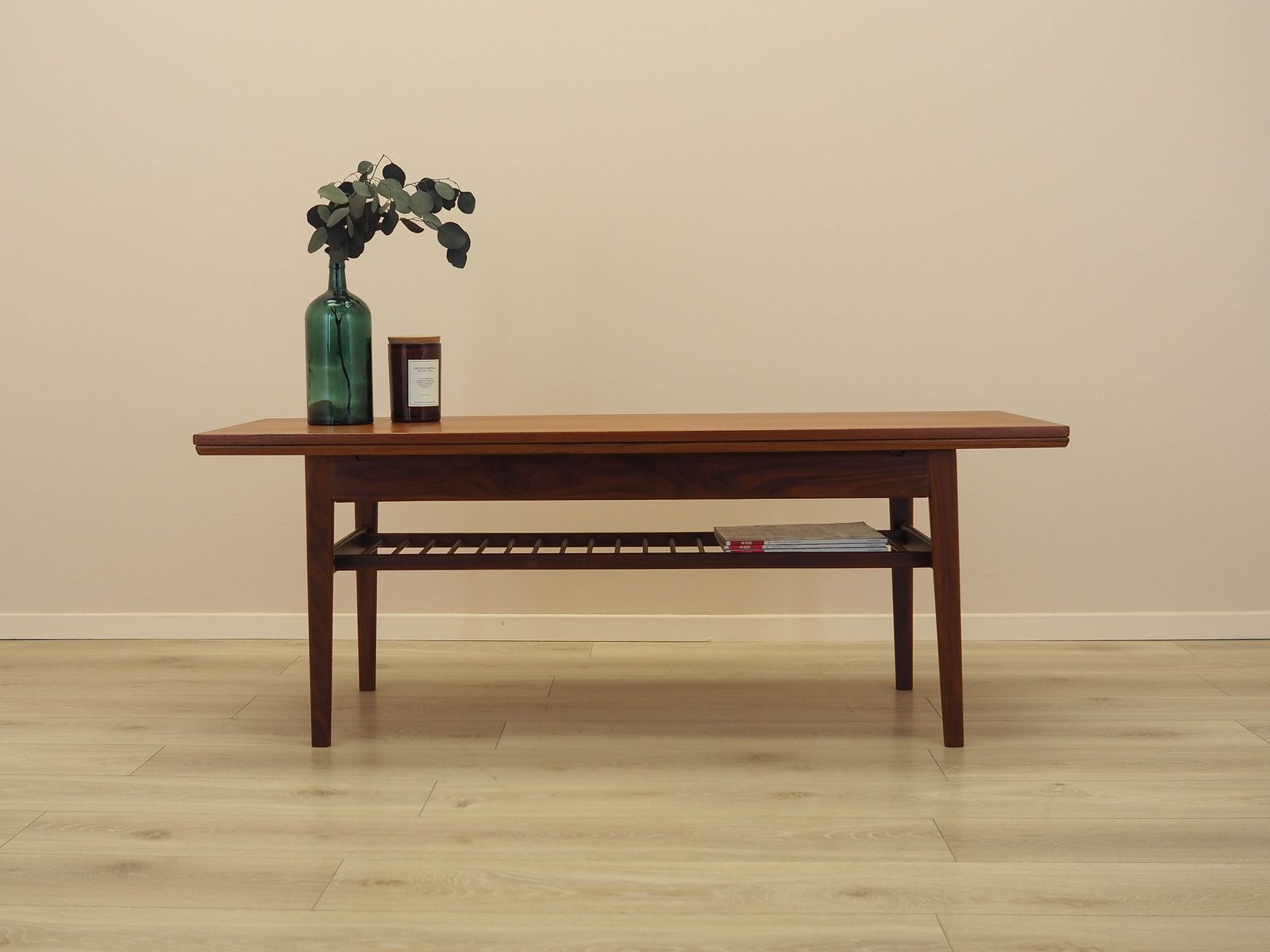 Deense teakhouten salontafel met lattenplank, jaren 1960 photo furniture