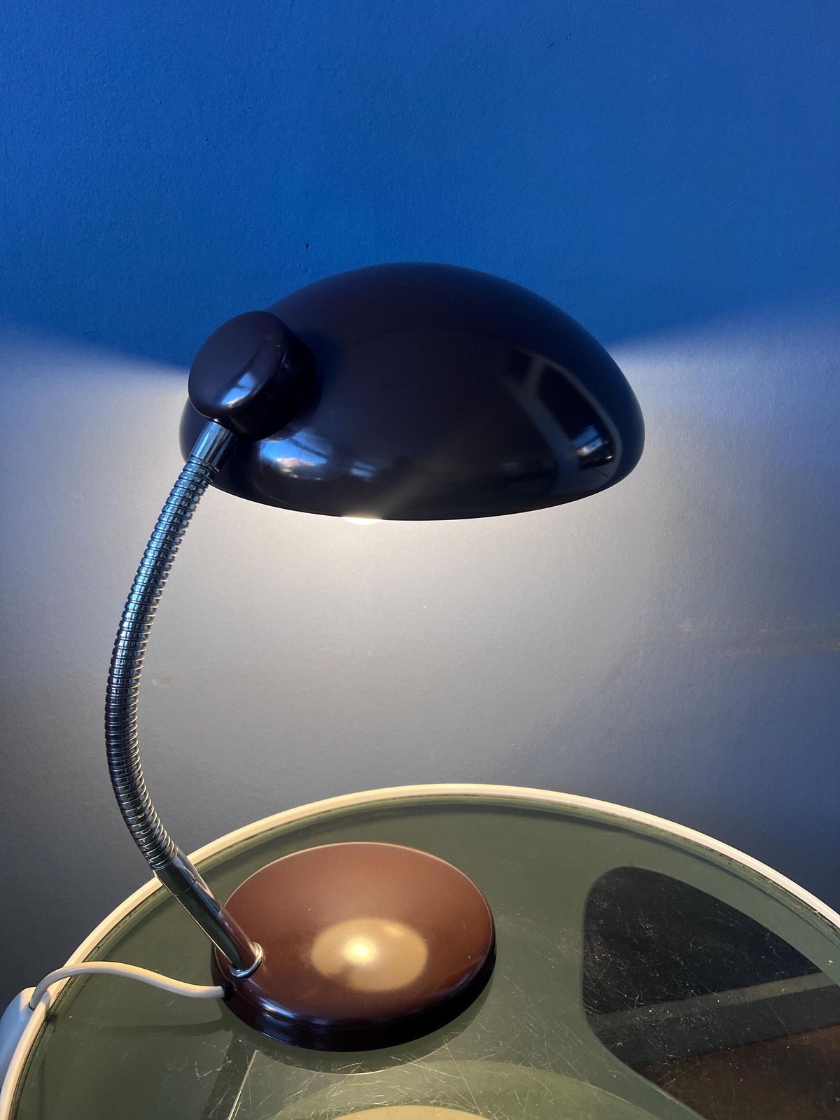 Vintage Massive mid-century bruine bureaulamp photo Verlichting