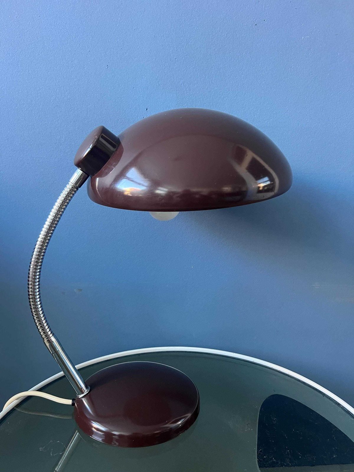Vintage Massive mid-century bruine bureaulamp photo vintage