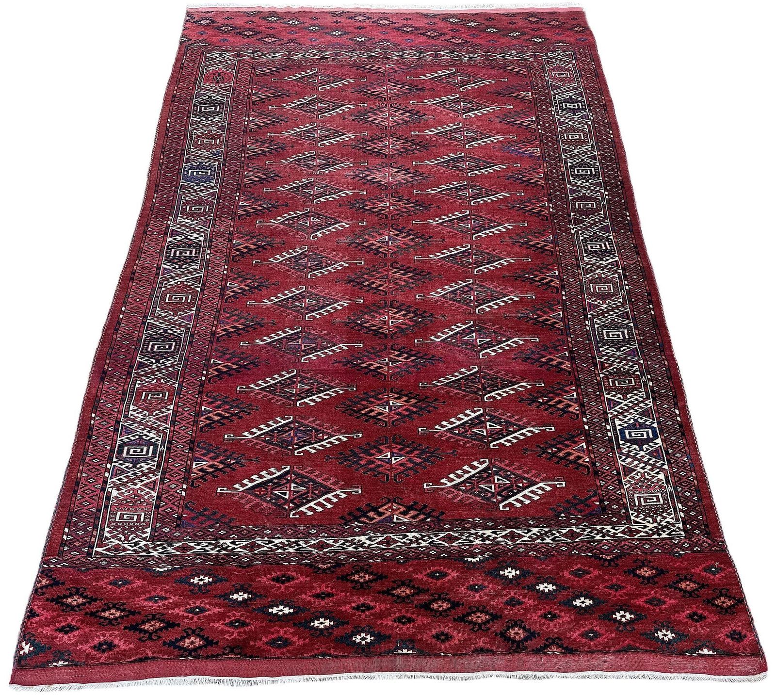 Antiek Turkmeens Yomut tapijt 2,98 m x 1,94 m photo furniture