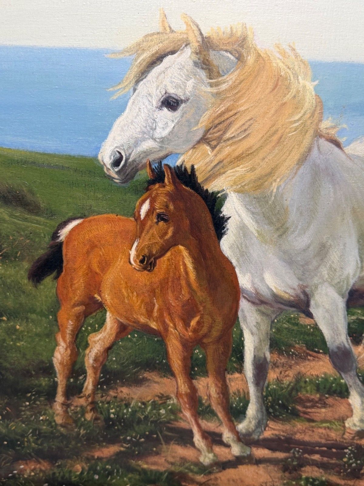 Equestrian olieverfschilderij grijze merrie naast voskleurig veulen "Mother And Son" photo Kunst