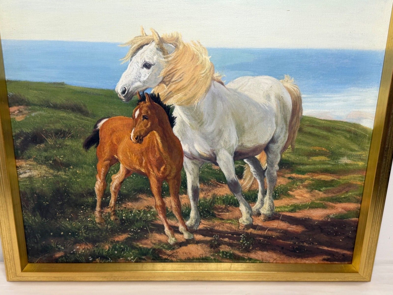 Kunst Equestrian olieverfschilderij grijze merrie naast voskleurig veulen "Mother And Son" photo