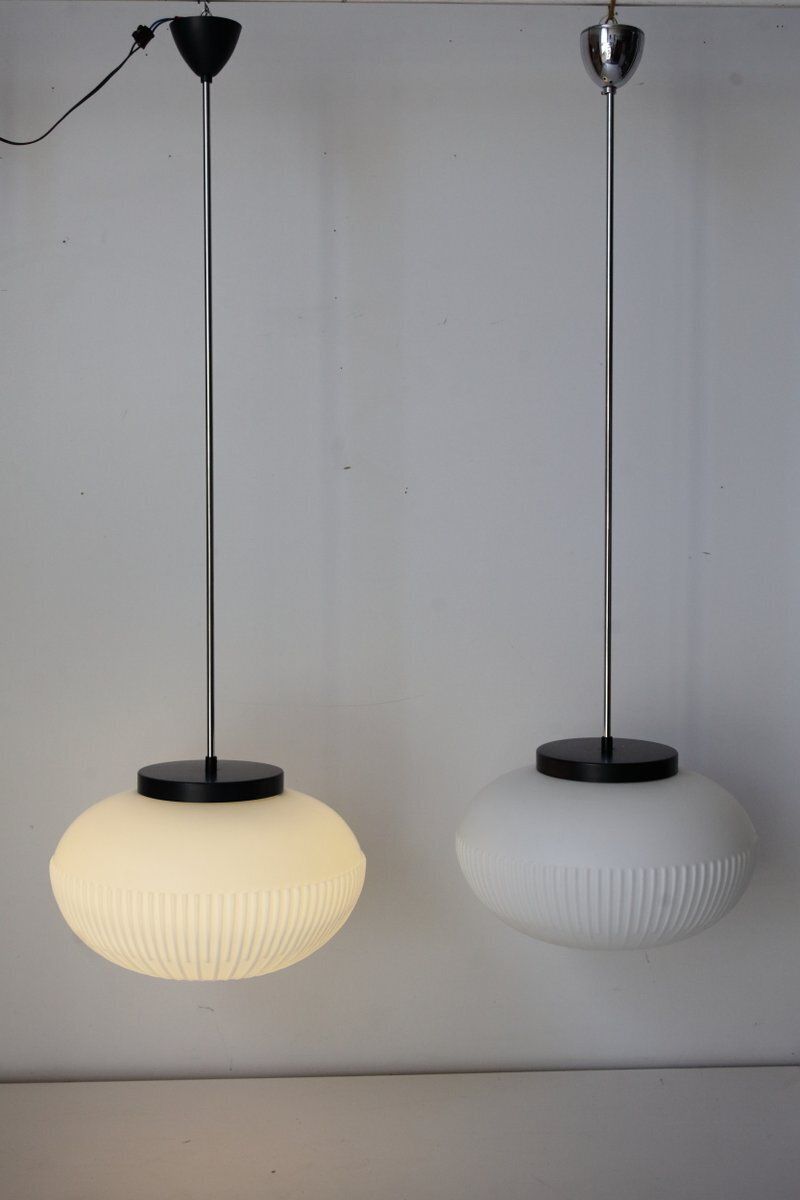 190.0 Mid-Century Opaal en Chroom Hanglamp van Karel Volf, jaren 1970 photo