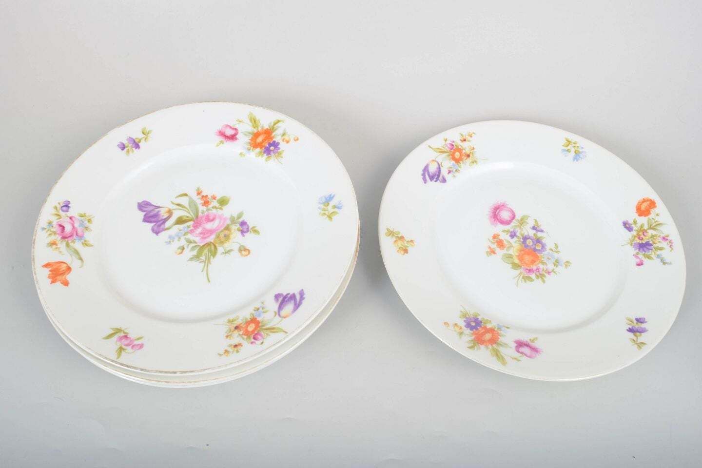 Rosenthal. Set van vier porseleinen dinerborden in het Else-patroon. Jaren 1930 photo furniture