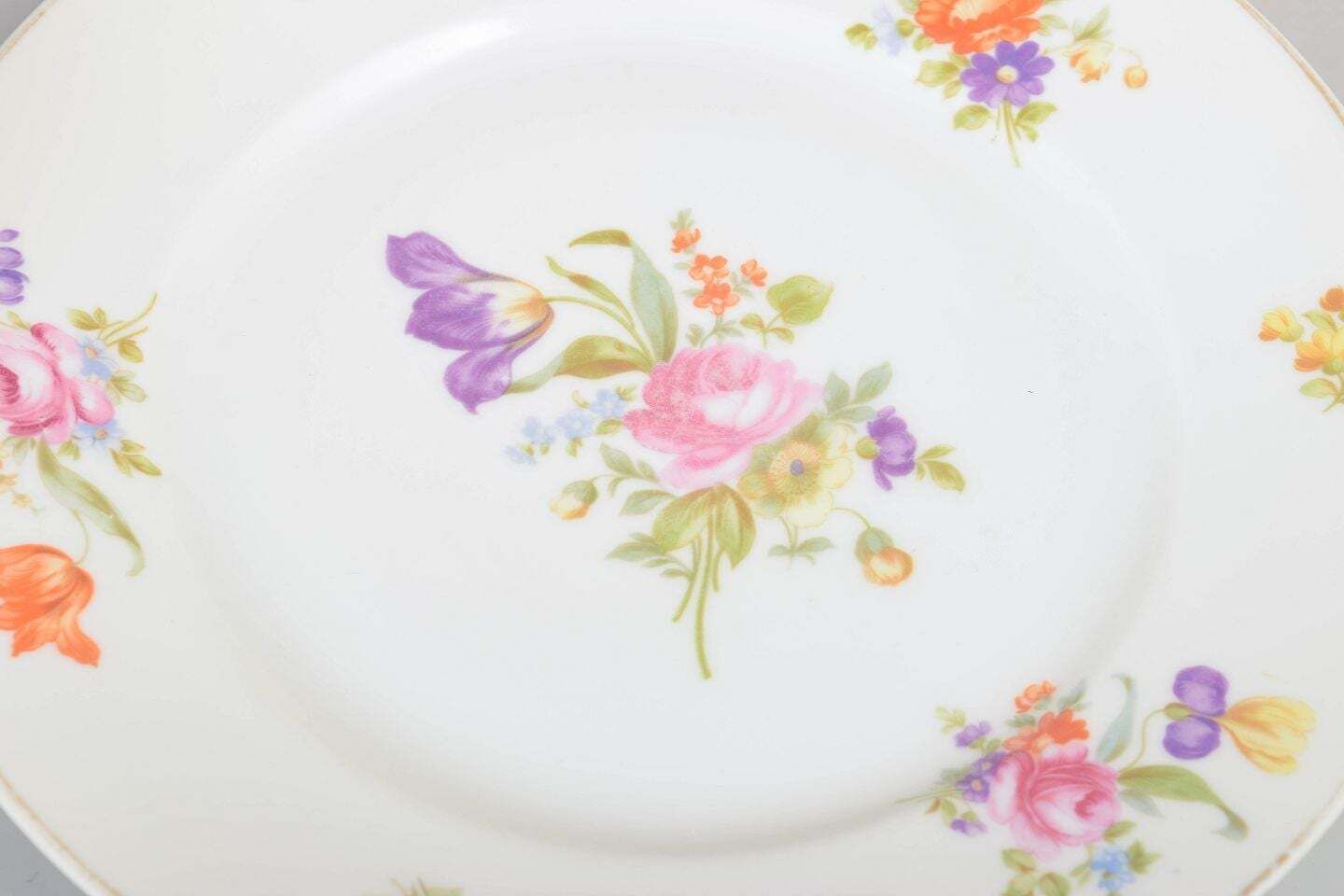 Rosenthal. Service de six assiettes plates en porcelaine, motif Else. Années 1930 photo for sale