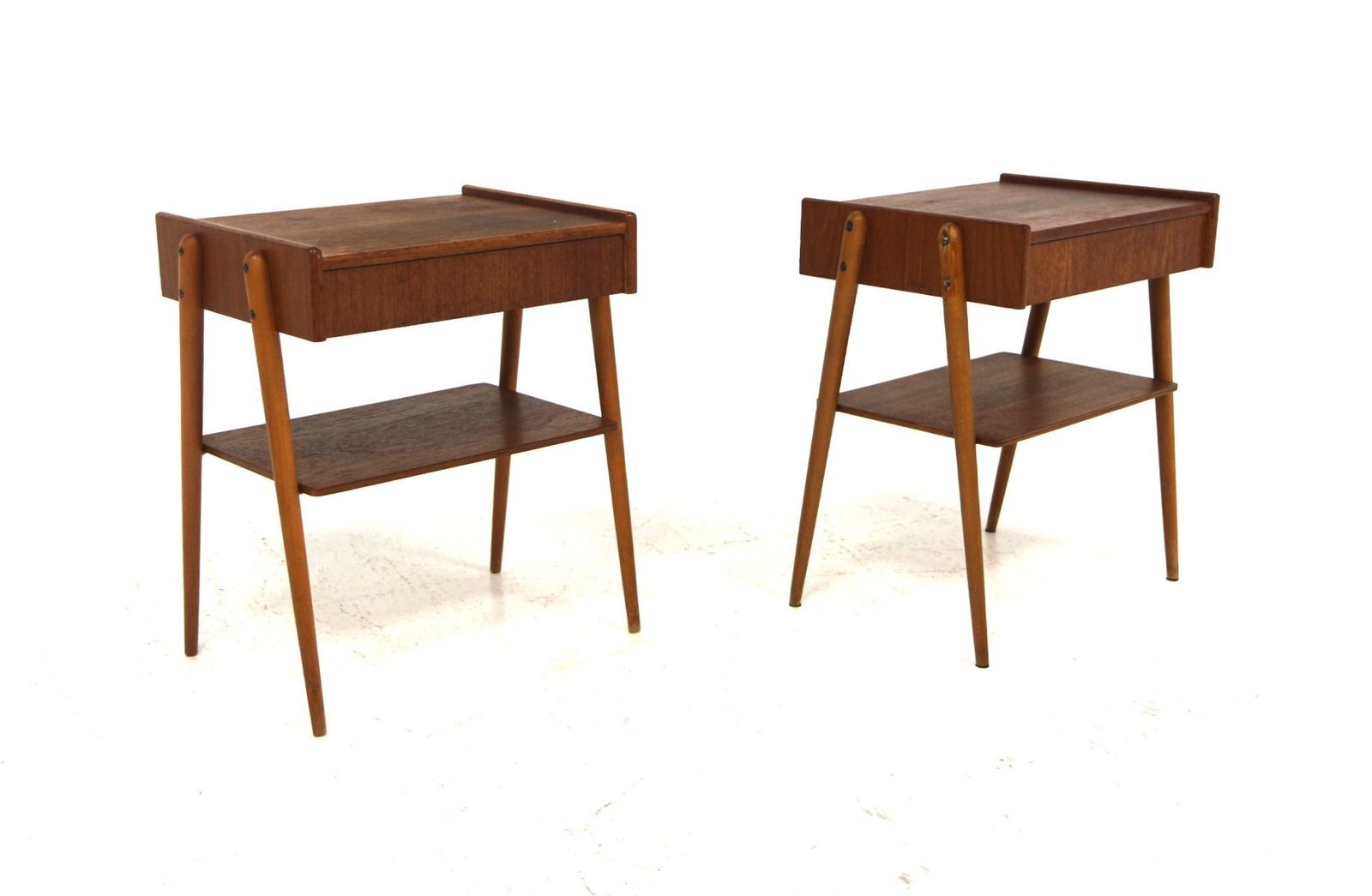 Tables de chevet en teck Carlström, Suède, années 1960, lot de 2
