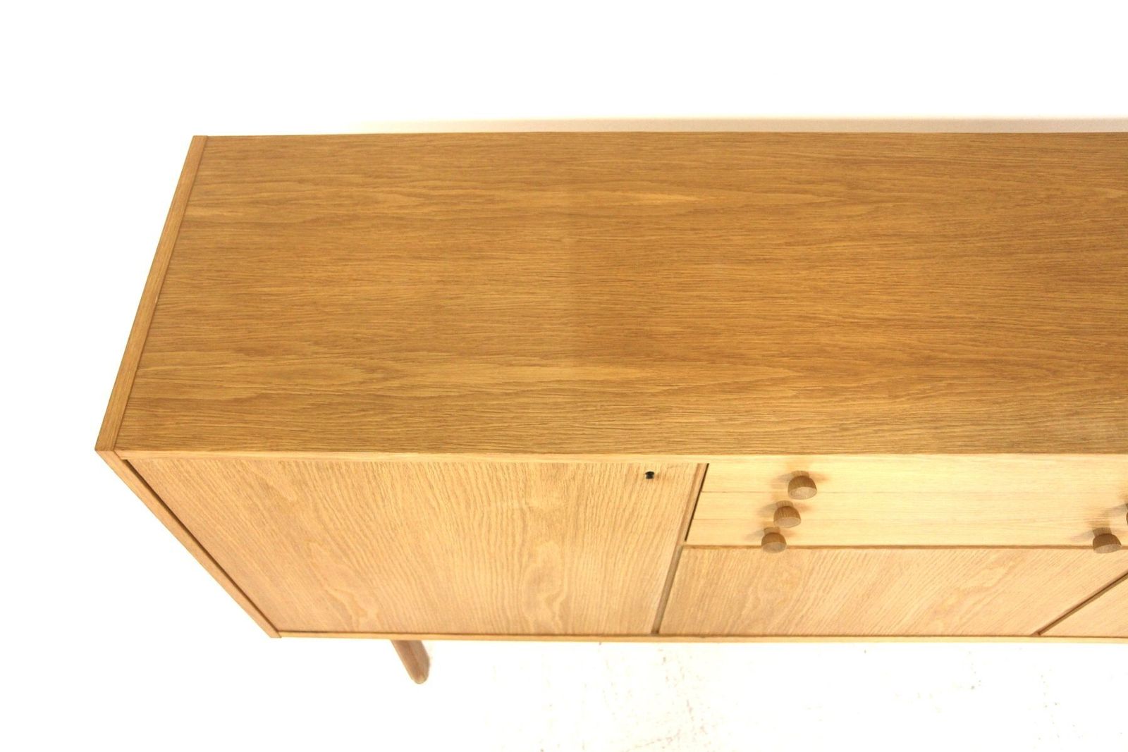 Buffet scandinave en chêne, Suède, 1960 photo 1282.0