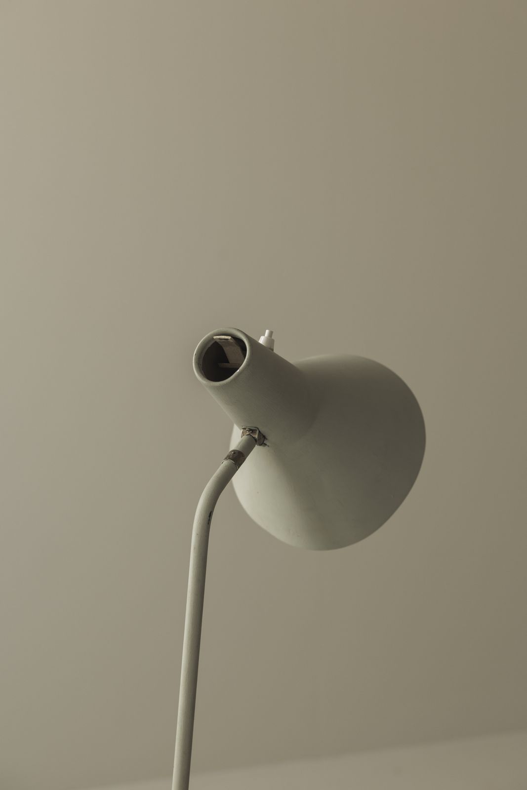 Sculpturale vloerlamp, model E1770, van Svend Aage Holm Sørensen voor Asea, ca. jaren 1950 photo vintage