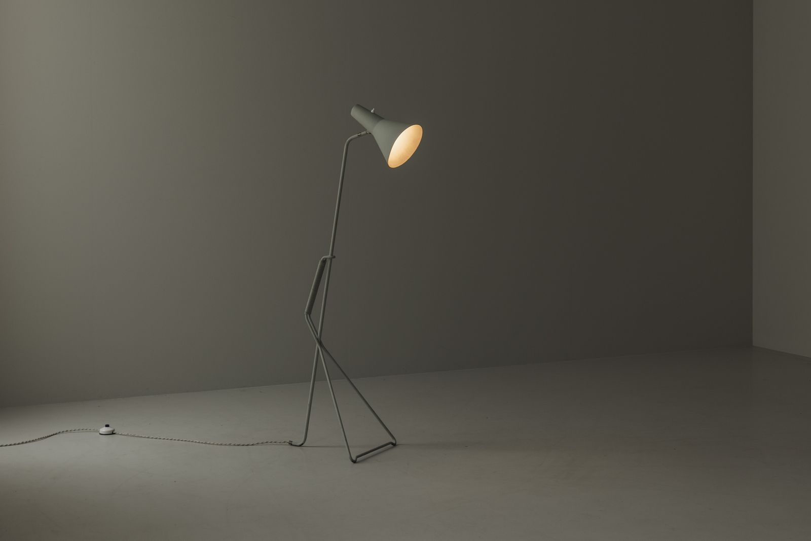 photo vinterior Sculpturale vloerlamp, model E1770, van Svend Aage Holm Sørensen voor Asea, ca. jaren 1950