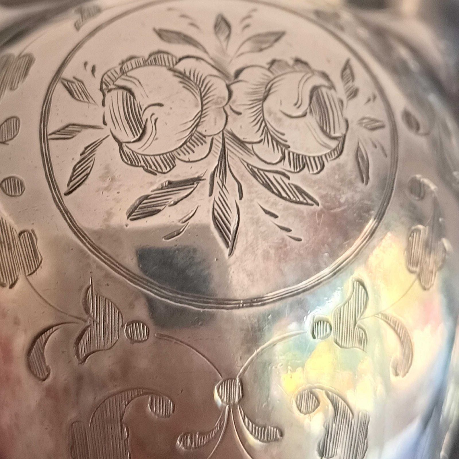 photo vinterior Antiek W & G Sissons verzilverd theepot en biscuit-/suikerschaal, meloenmodel met fazantenwapen