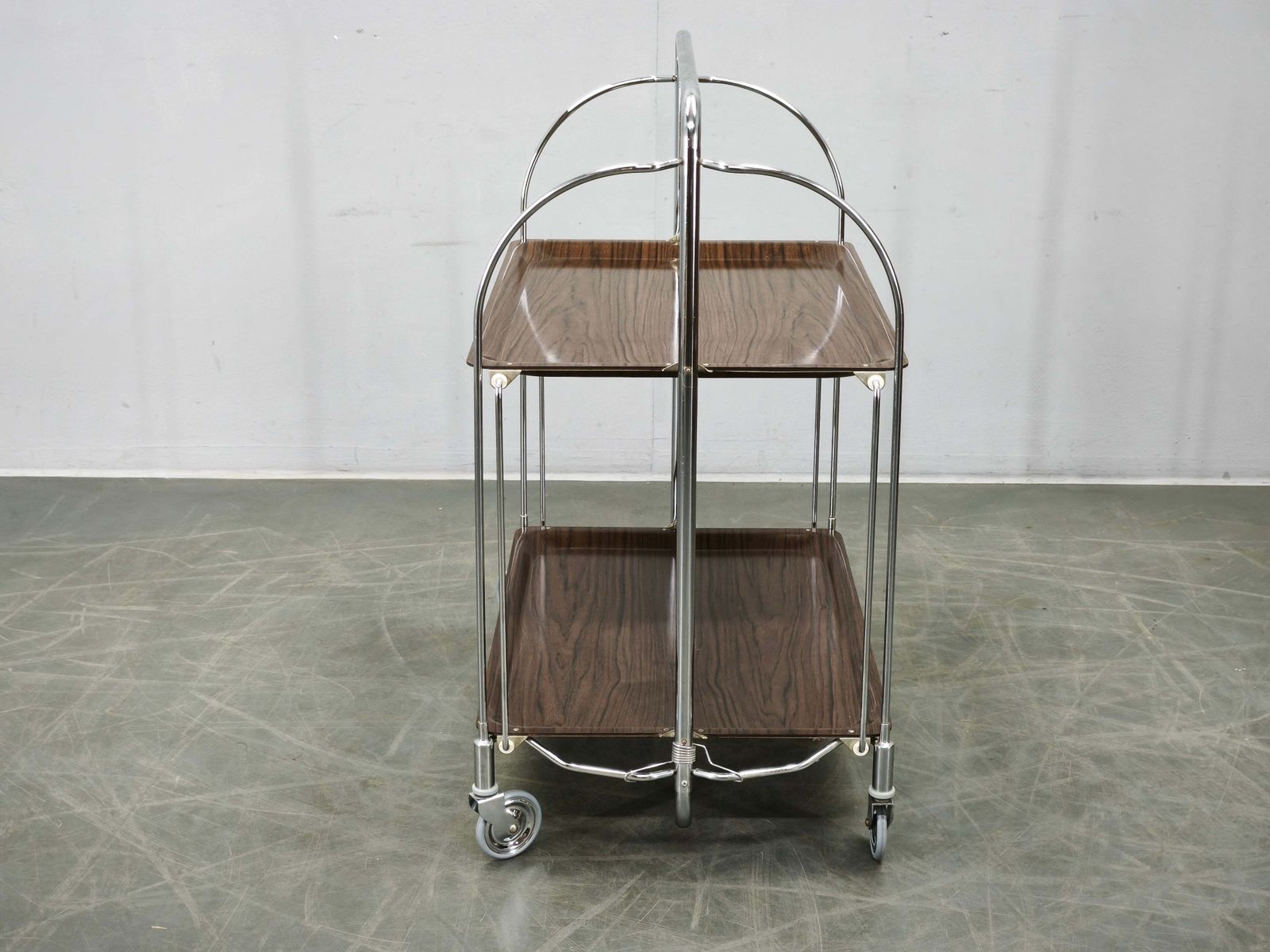 Duitse mid-century opvouwbare chromen serveerwagen, jaren 1960 photo vintage